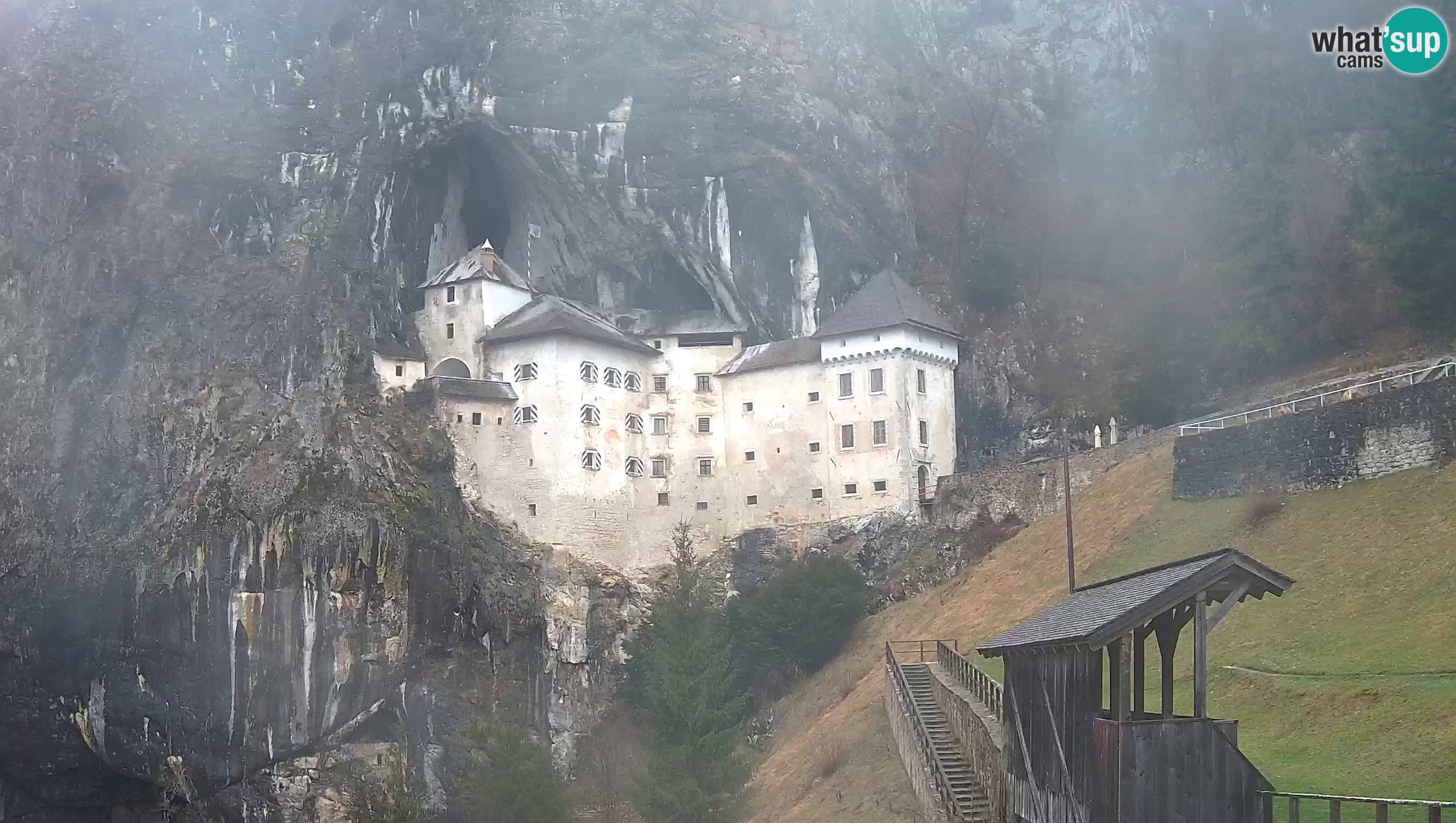 Live Webcam Castello di Predjama – Postumia – Slovenia