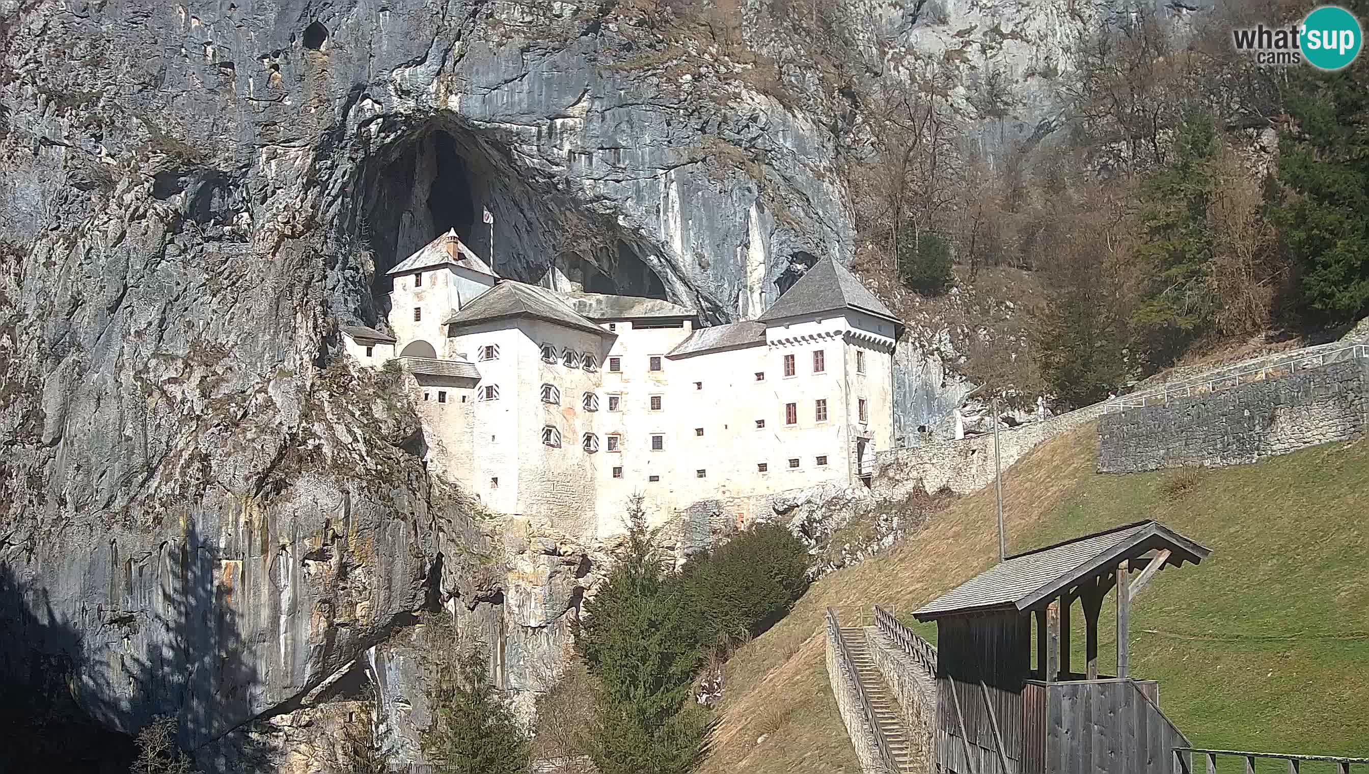 Live Webcam Castello di Predjama – Postumia – Slovenia