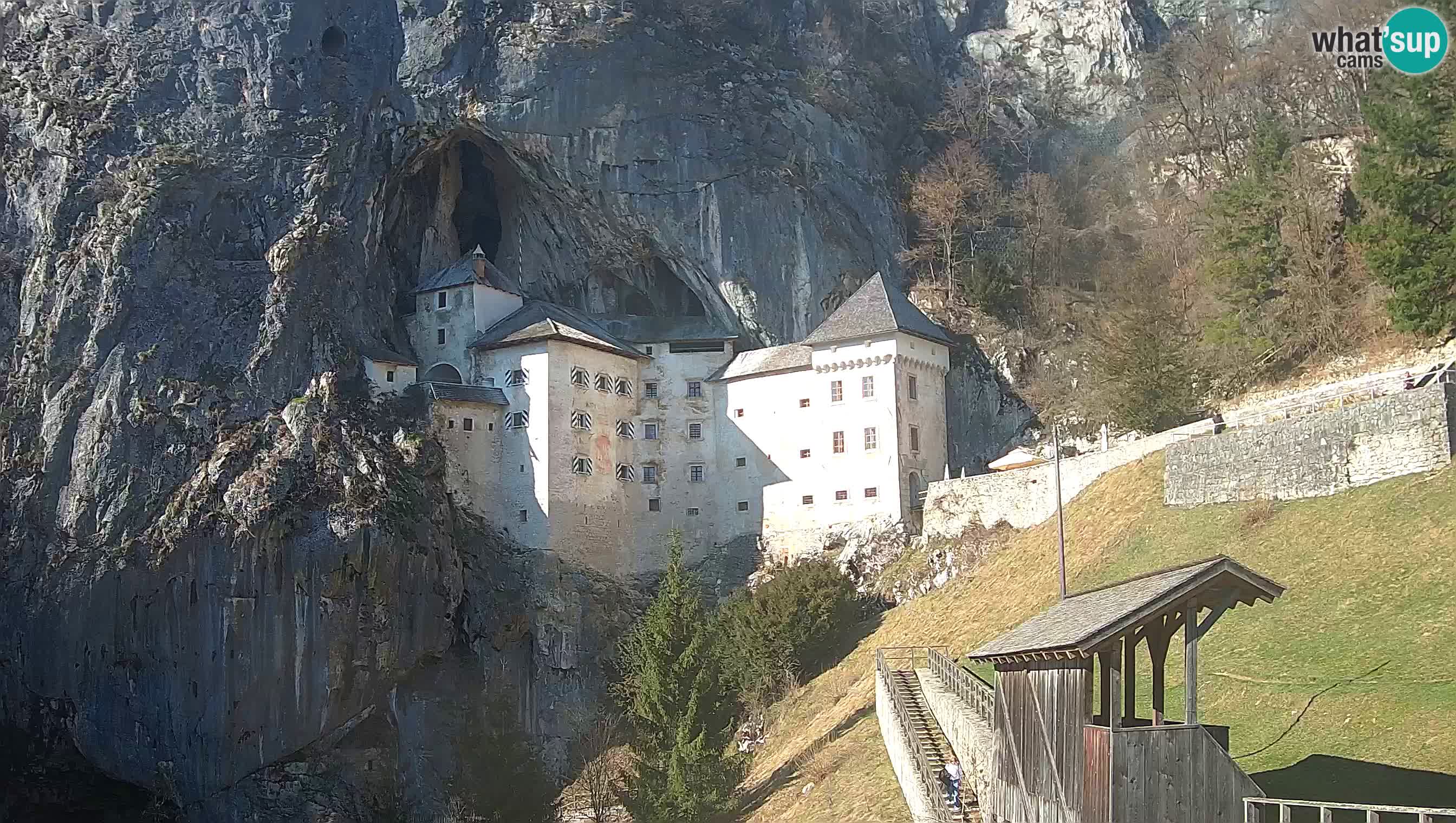 Live Webcam Castello di Predjama – Postumia – Slovenia