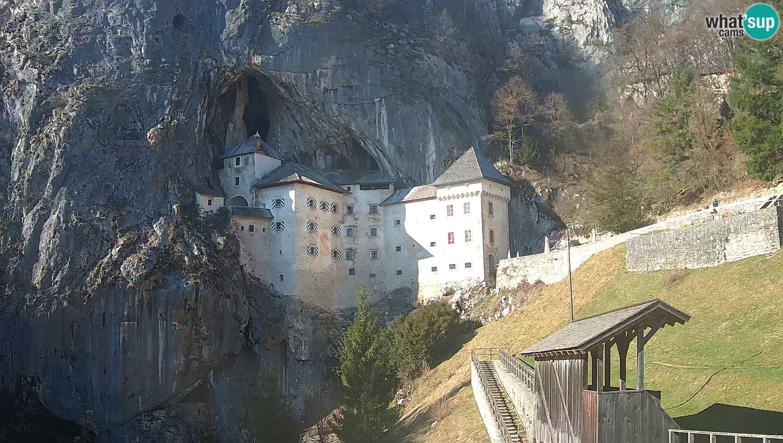 Live Webcam Castello di Predjama – Postumia – Slovenia