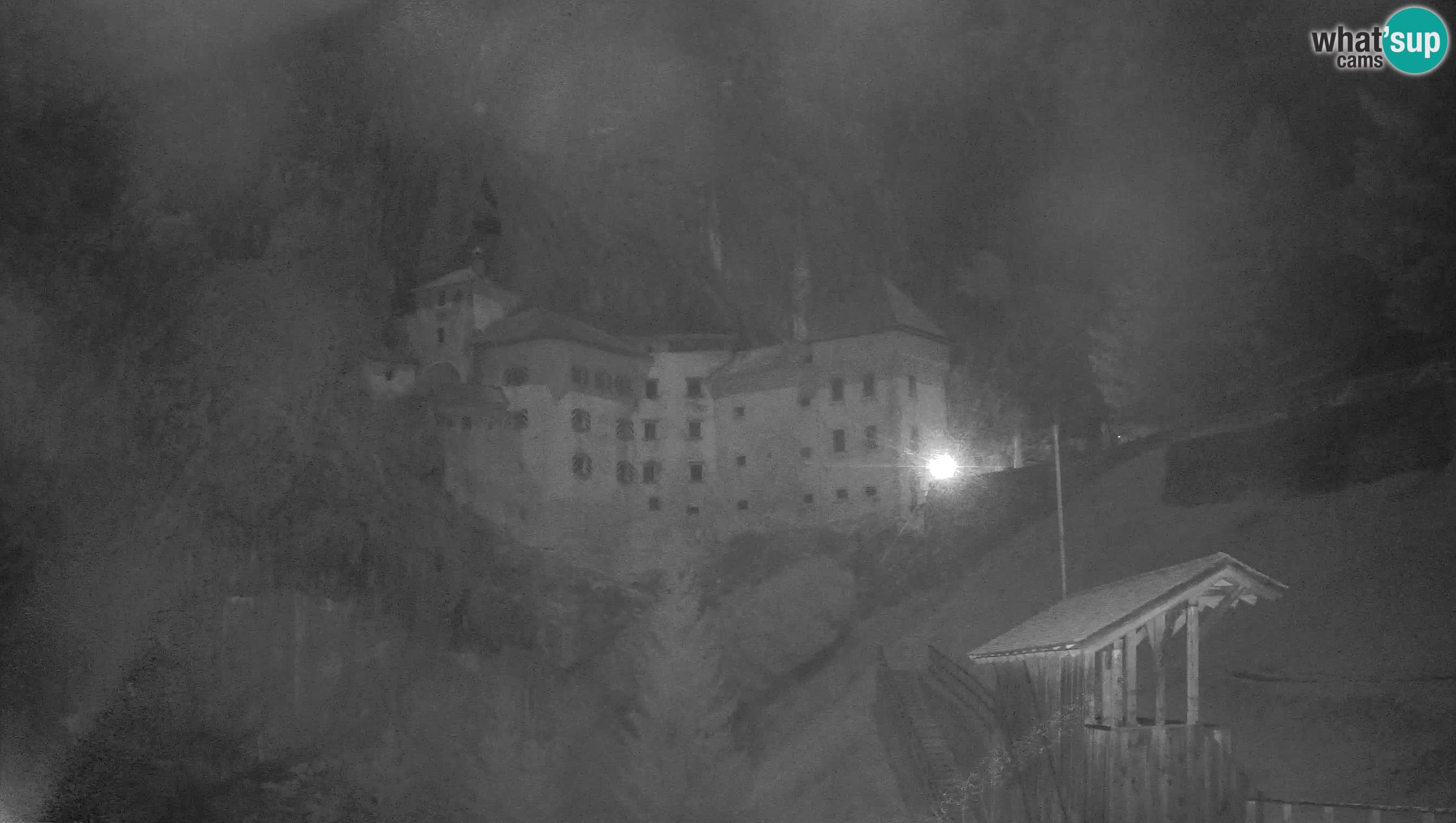 Web kamera Predjamski dvorac – Postojna – Slovenija