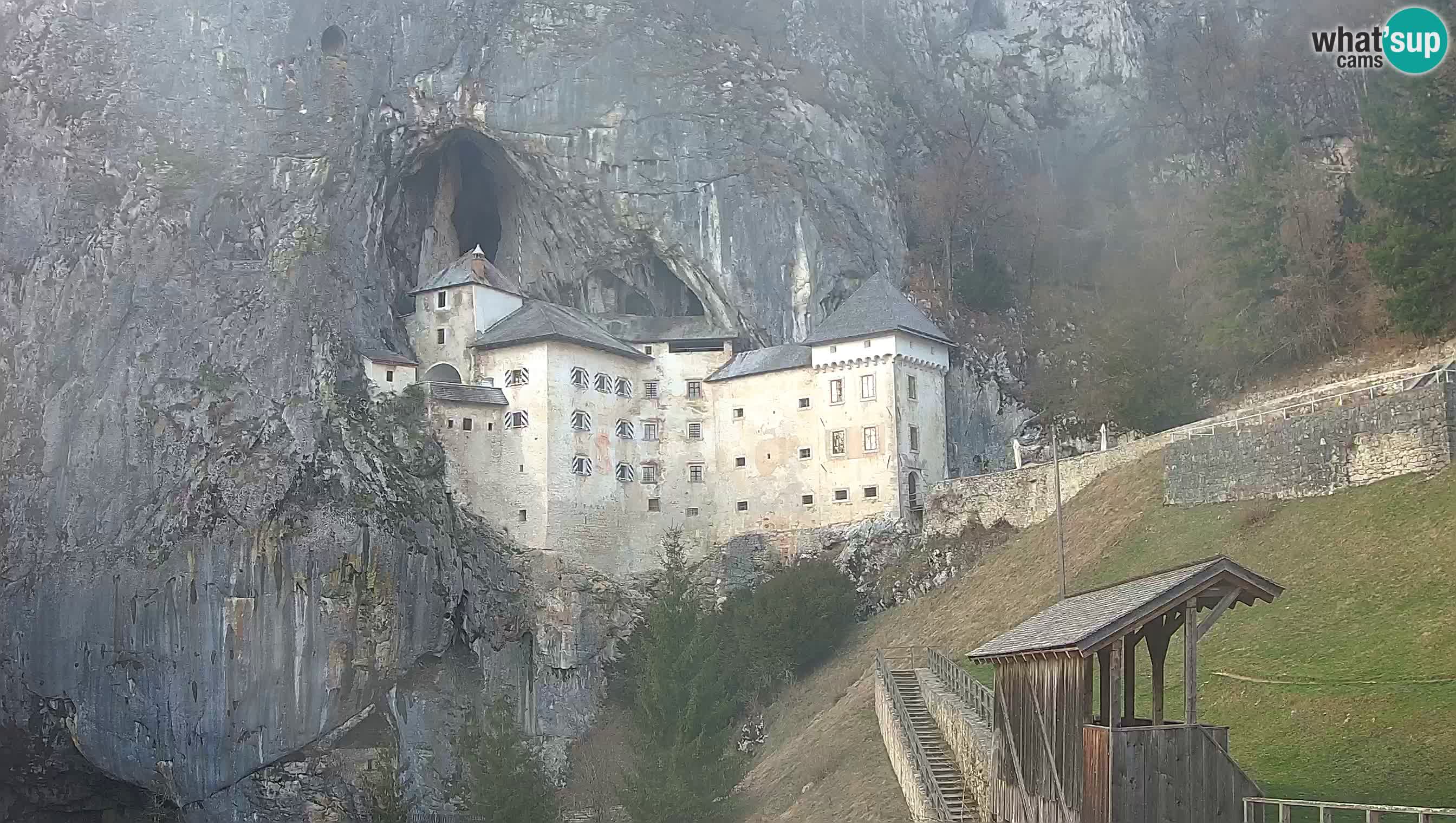 Live Webcam Castello di Predjama – Postumia – Slovenia