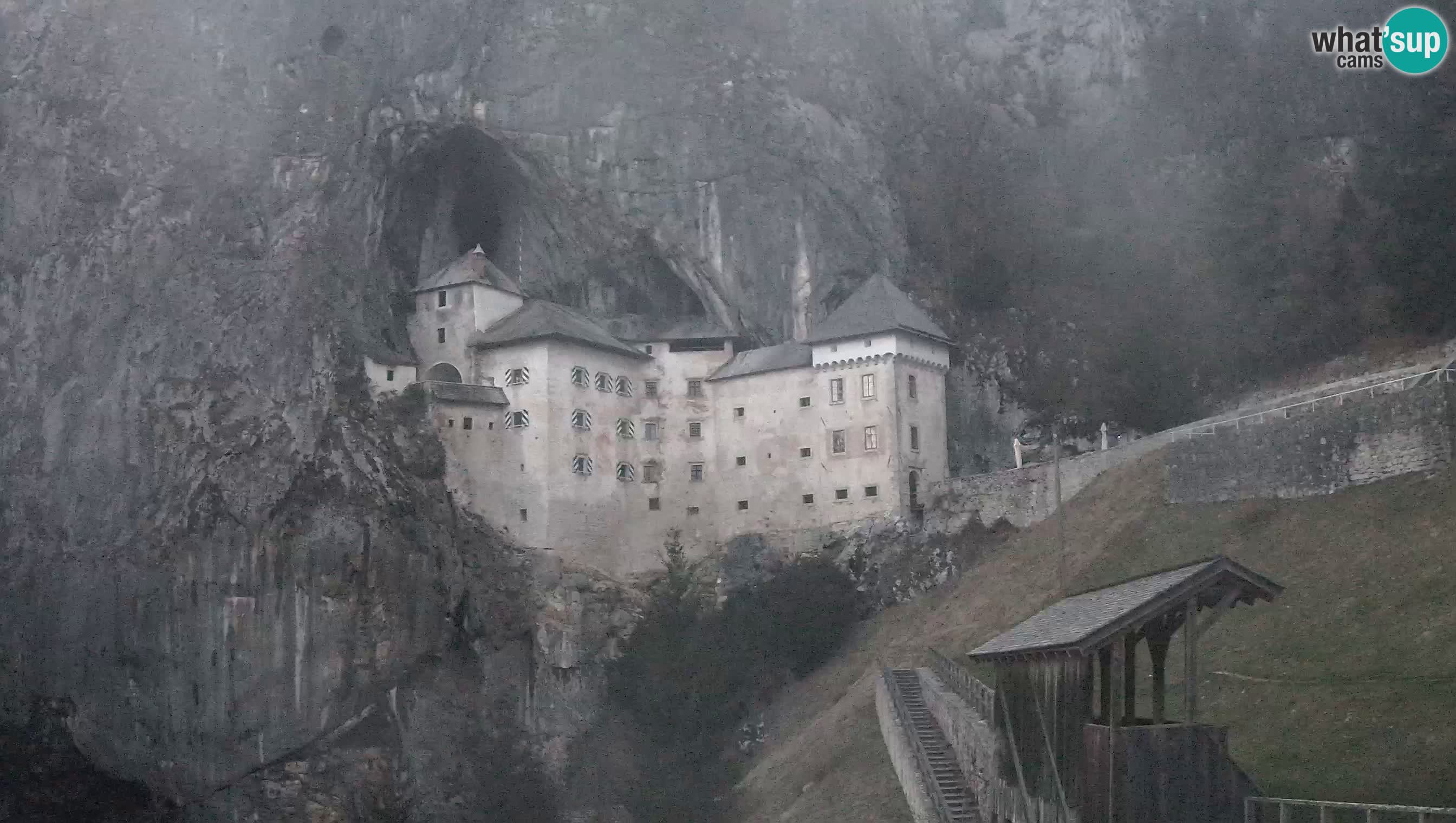 Live Webcam Castello di Predjama – Postumia – Slovenia