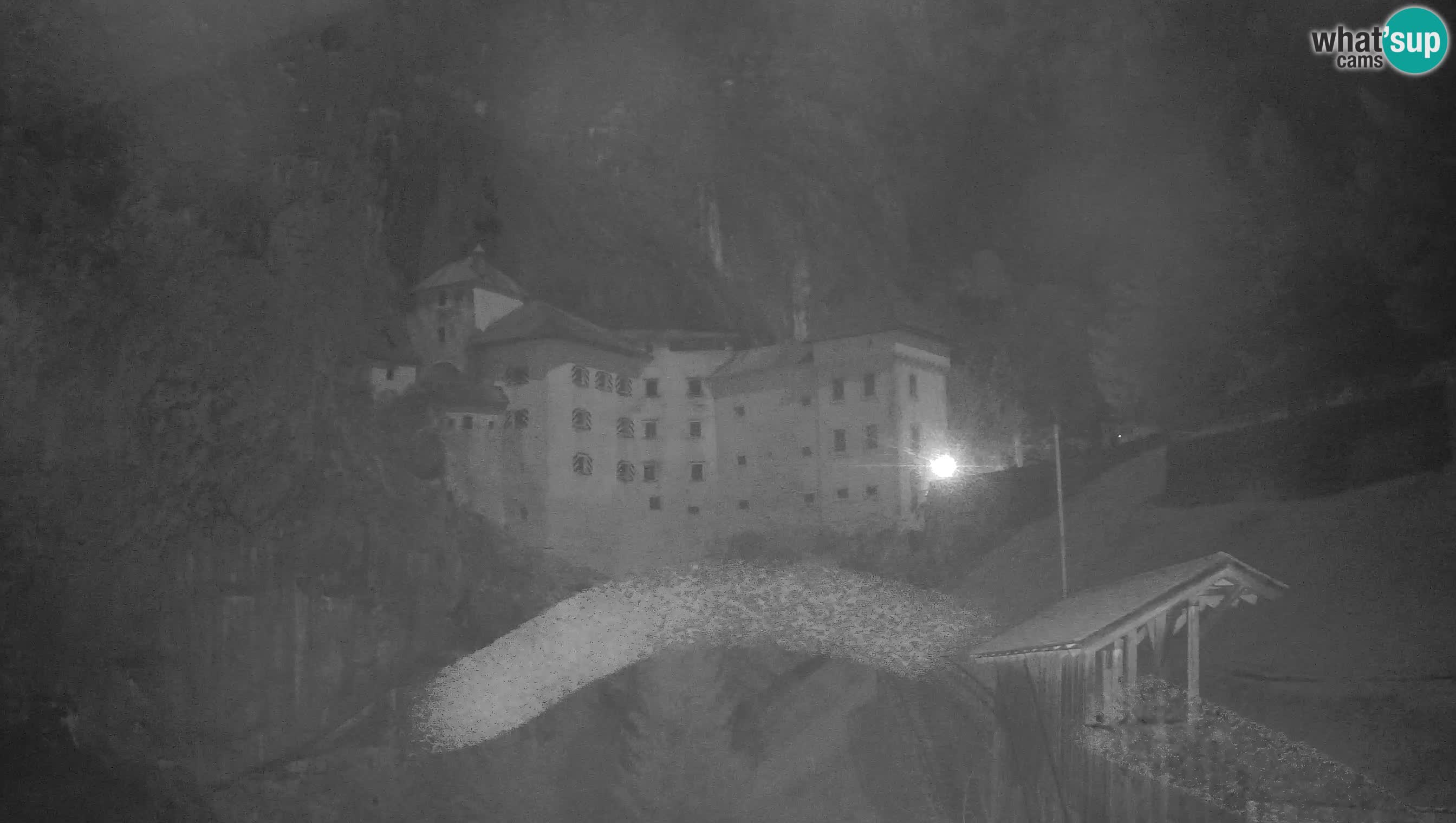 Live Webcam Grad Predjama – Château de Predjama – Postojna – Slovénie