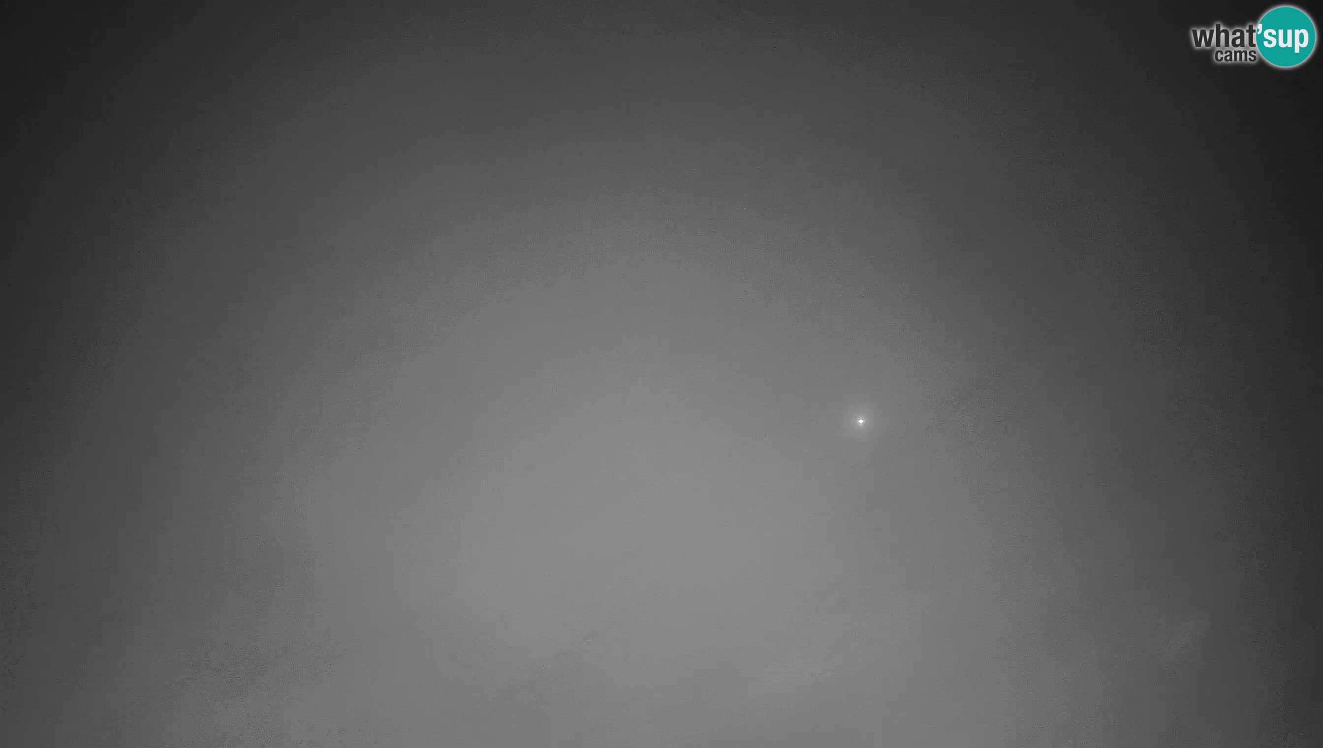 Spletna kamera Predjamski grad – Grad Predjama – Postojna