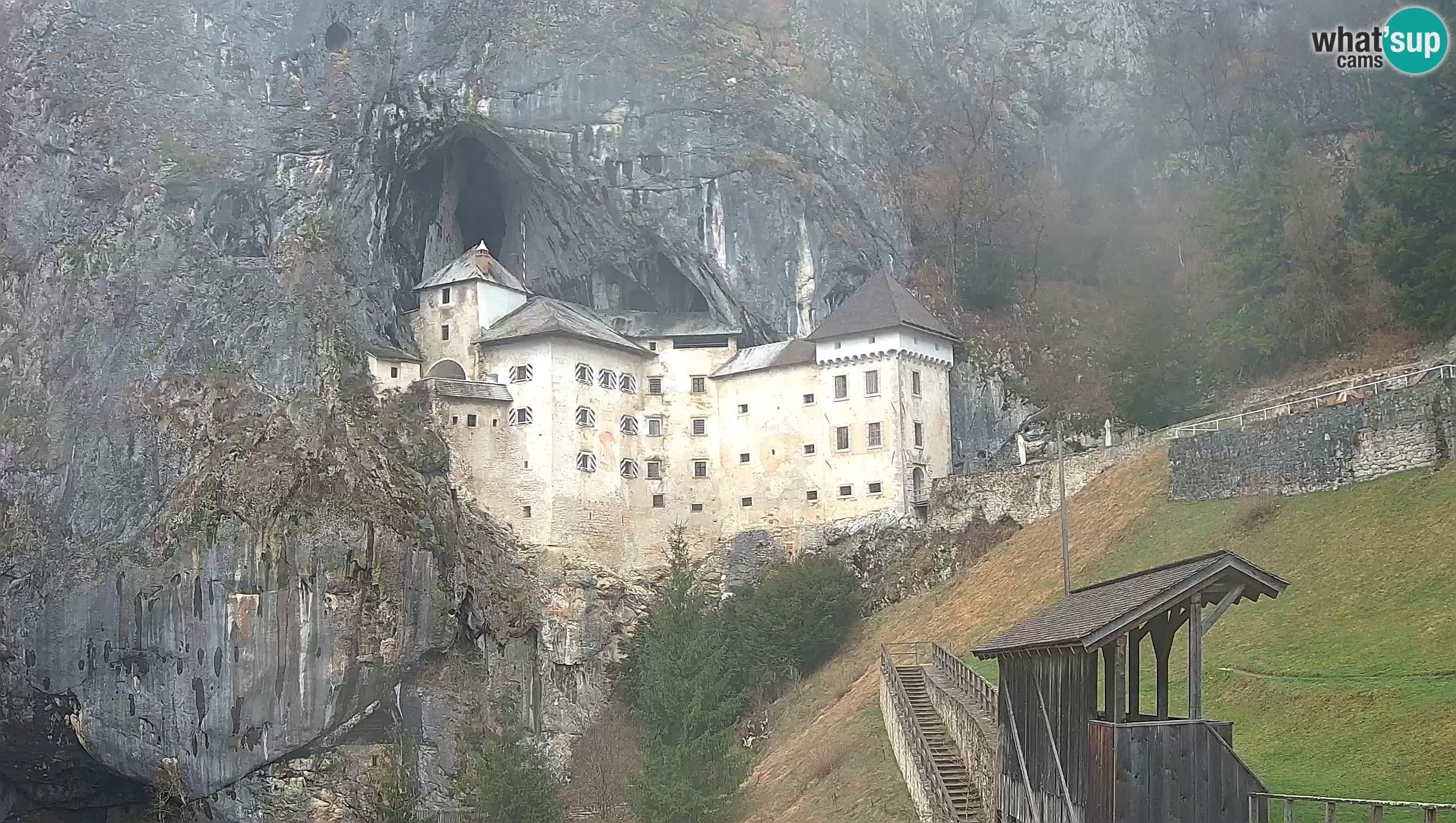 Live Webcam Predjamski grad – Predjama Castle – Postojna – Slovenia