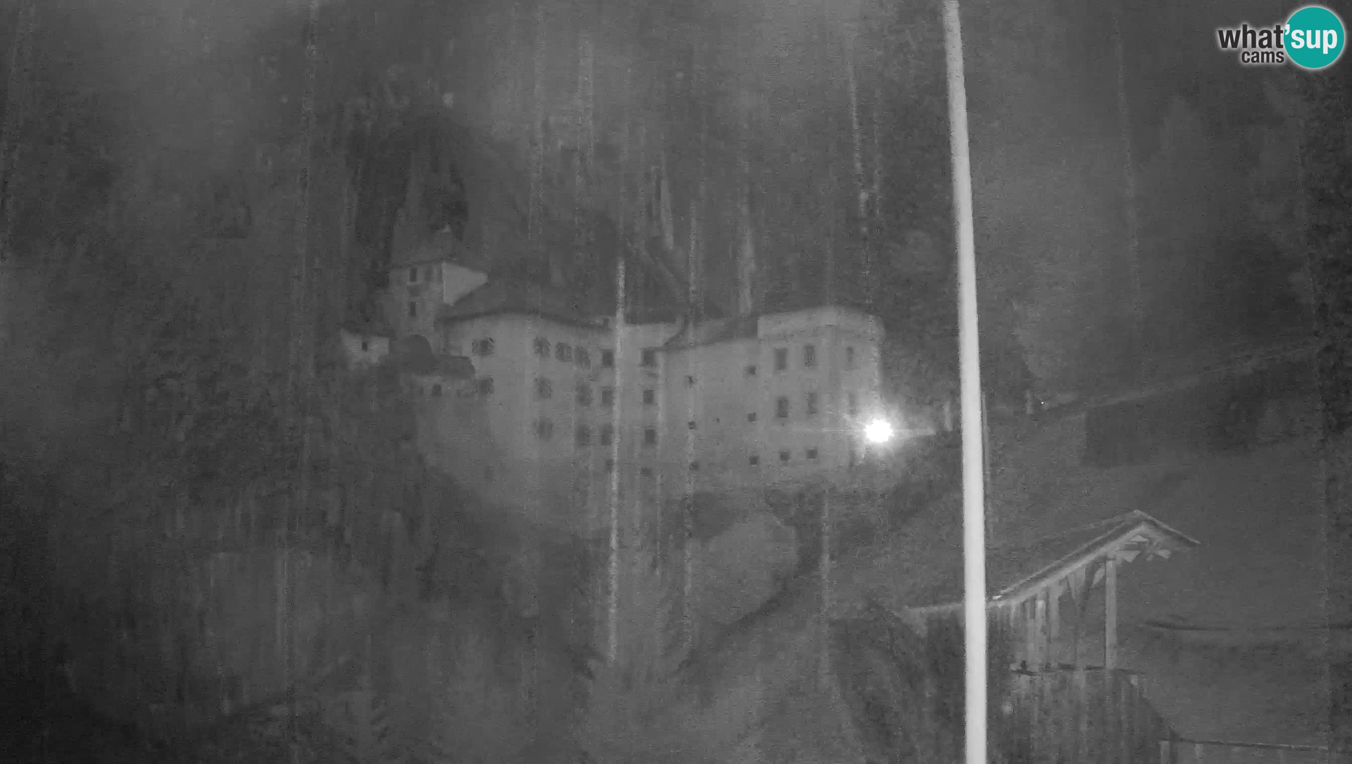 Live Webcam Grad Predjama – Château de Predjama – Postojna – Slovénie