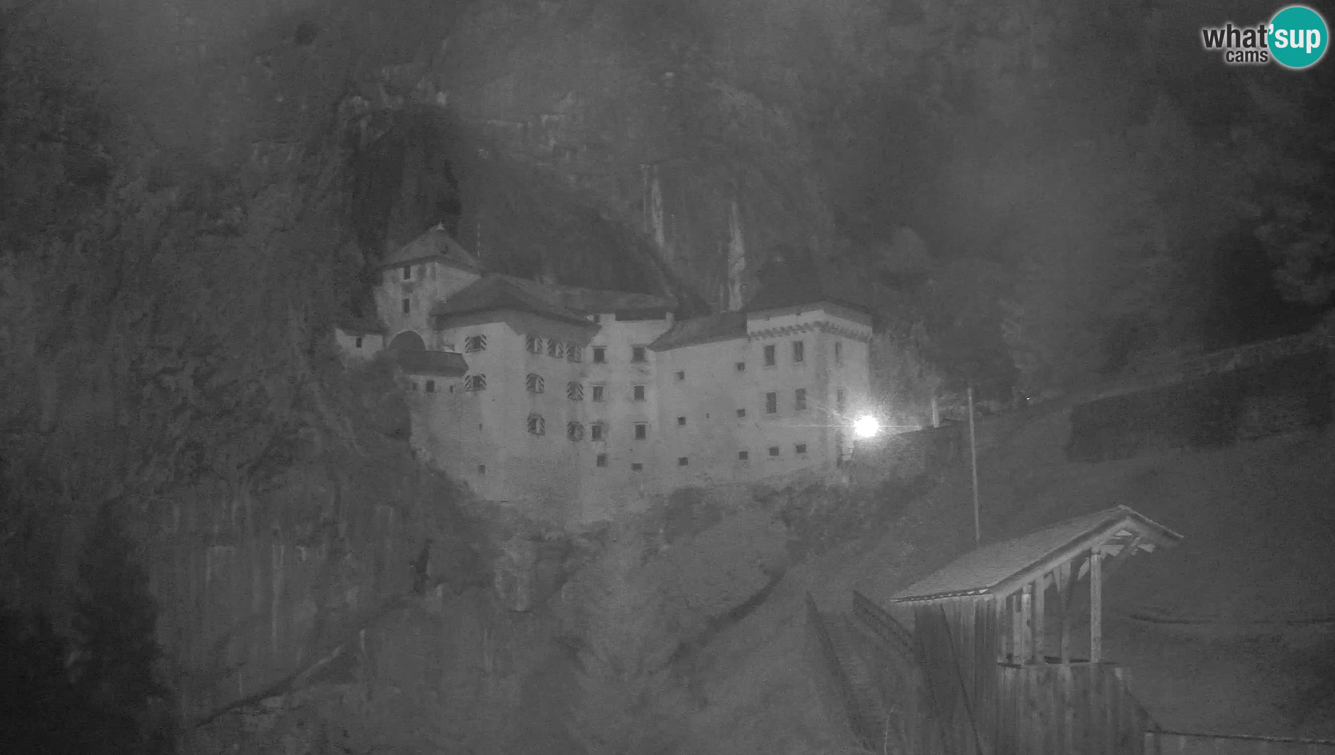Live Webcam Höhlenburg Predjama – Postojna – Slowenien