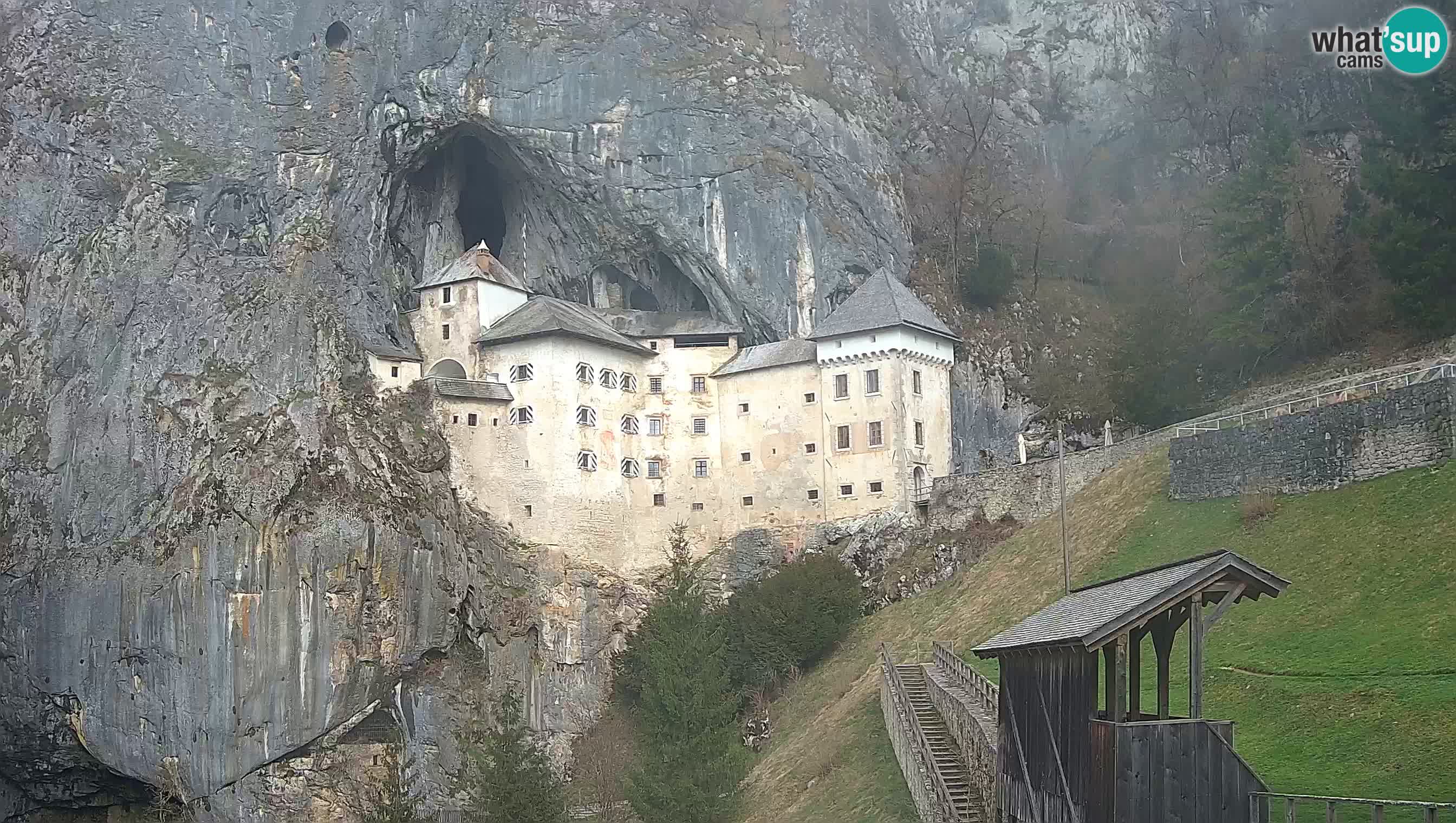 Live Webcam Predjamski grad – Predjama Castle – Postojna – Slovenia