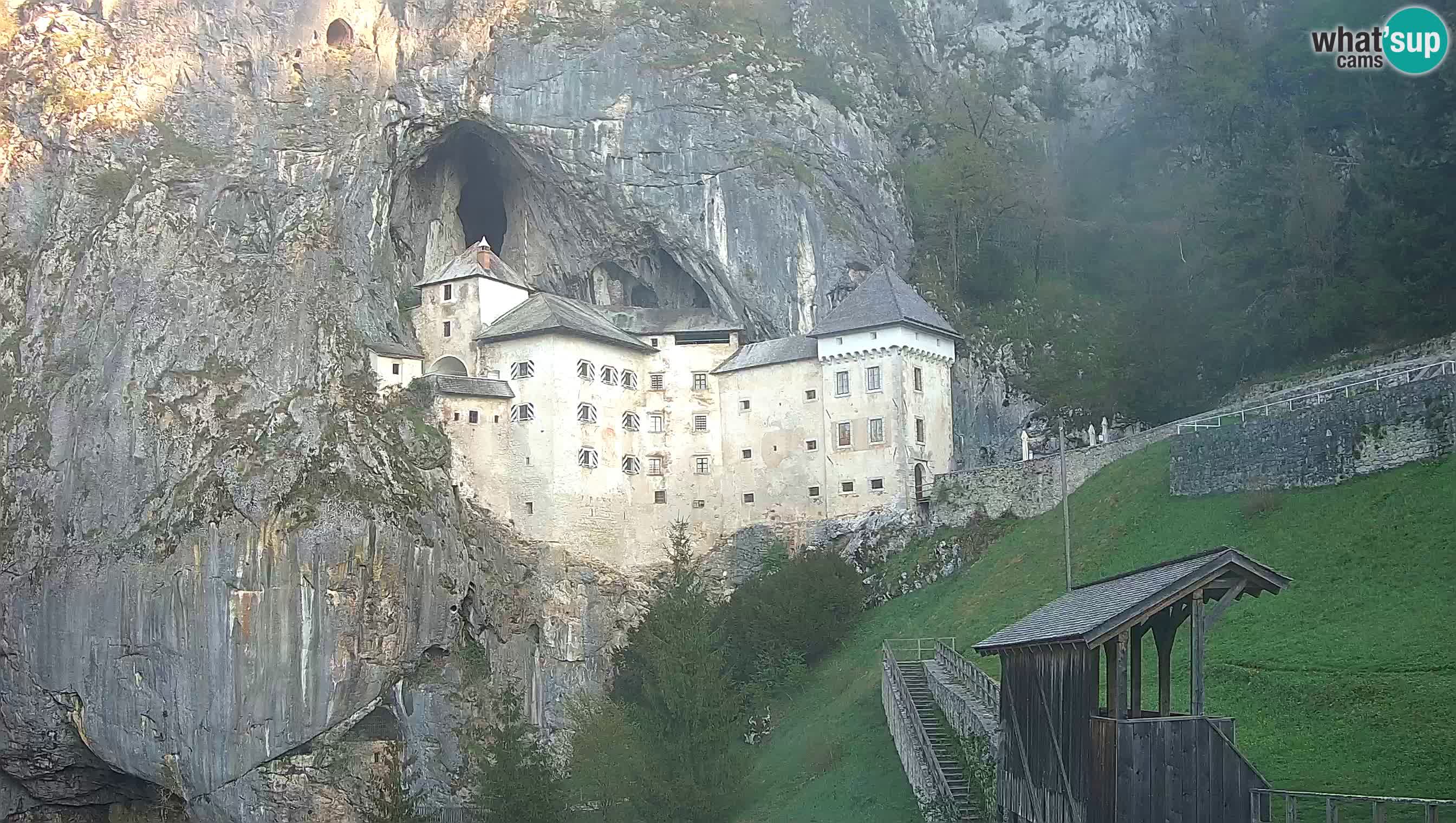 Live Webcam Castello di Predjama – Postumia – Slovenia
