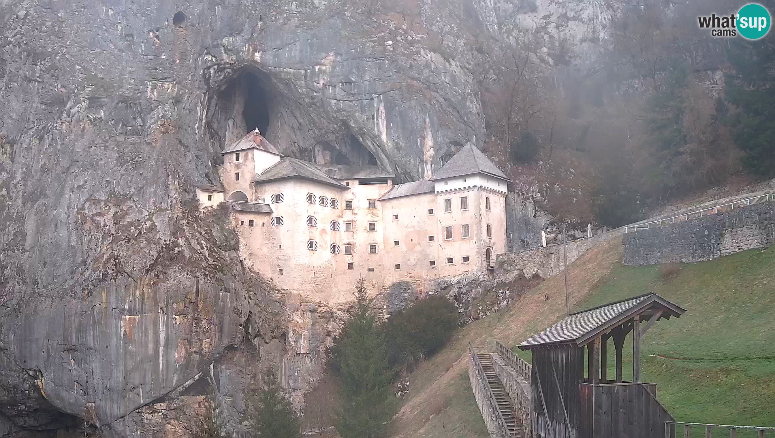 Live Webcam Castello di Predjama – Postumia – Slovenia