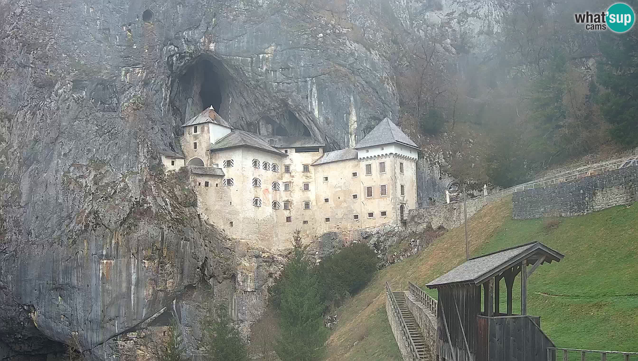 Live Webcam Castello di Predjama – Postumia – Slovenia