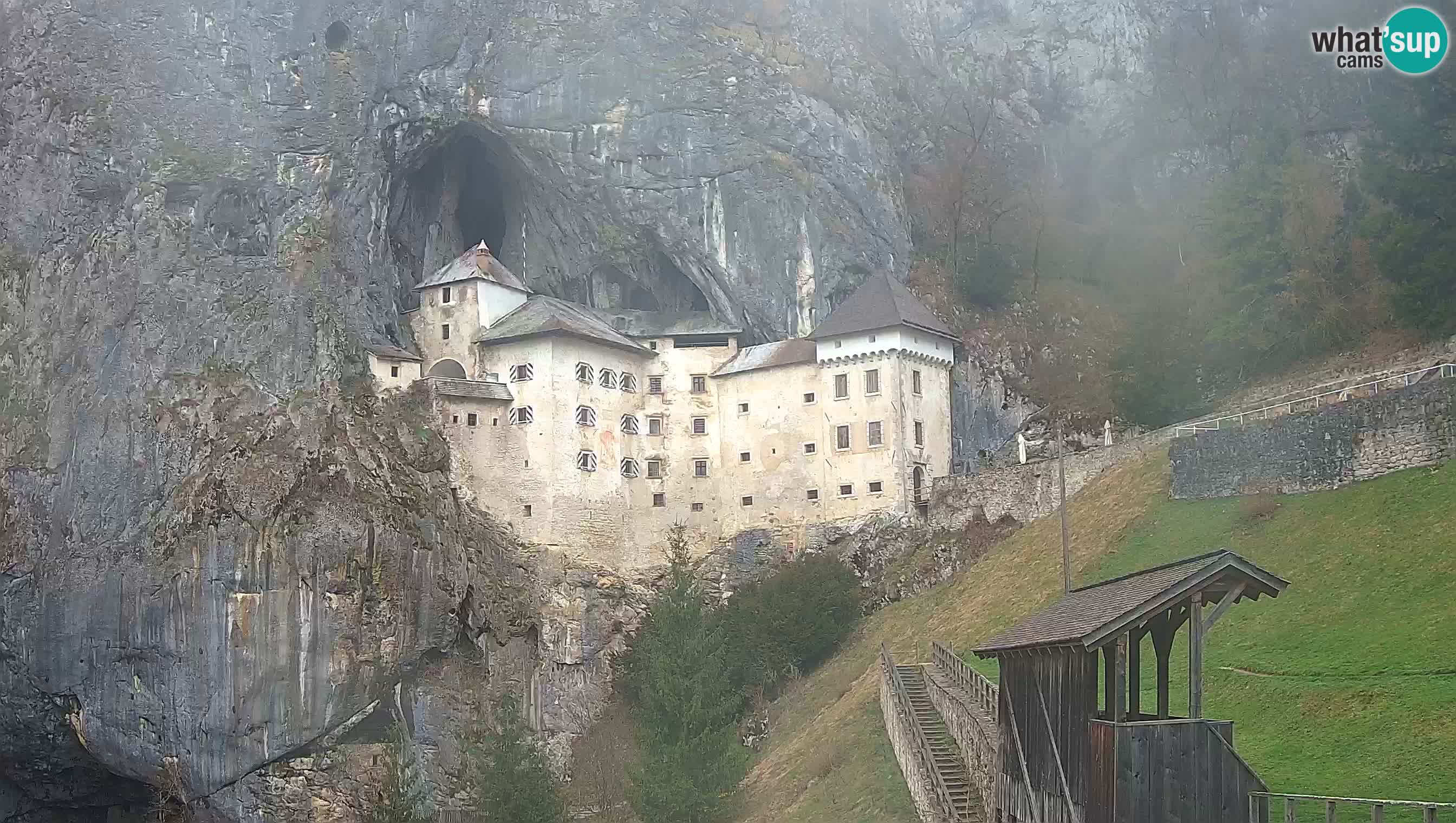 Live Webcam Grad Predjama – Château de Predjama – Postojna – Slovénie