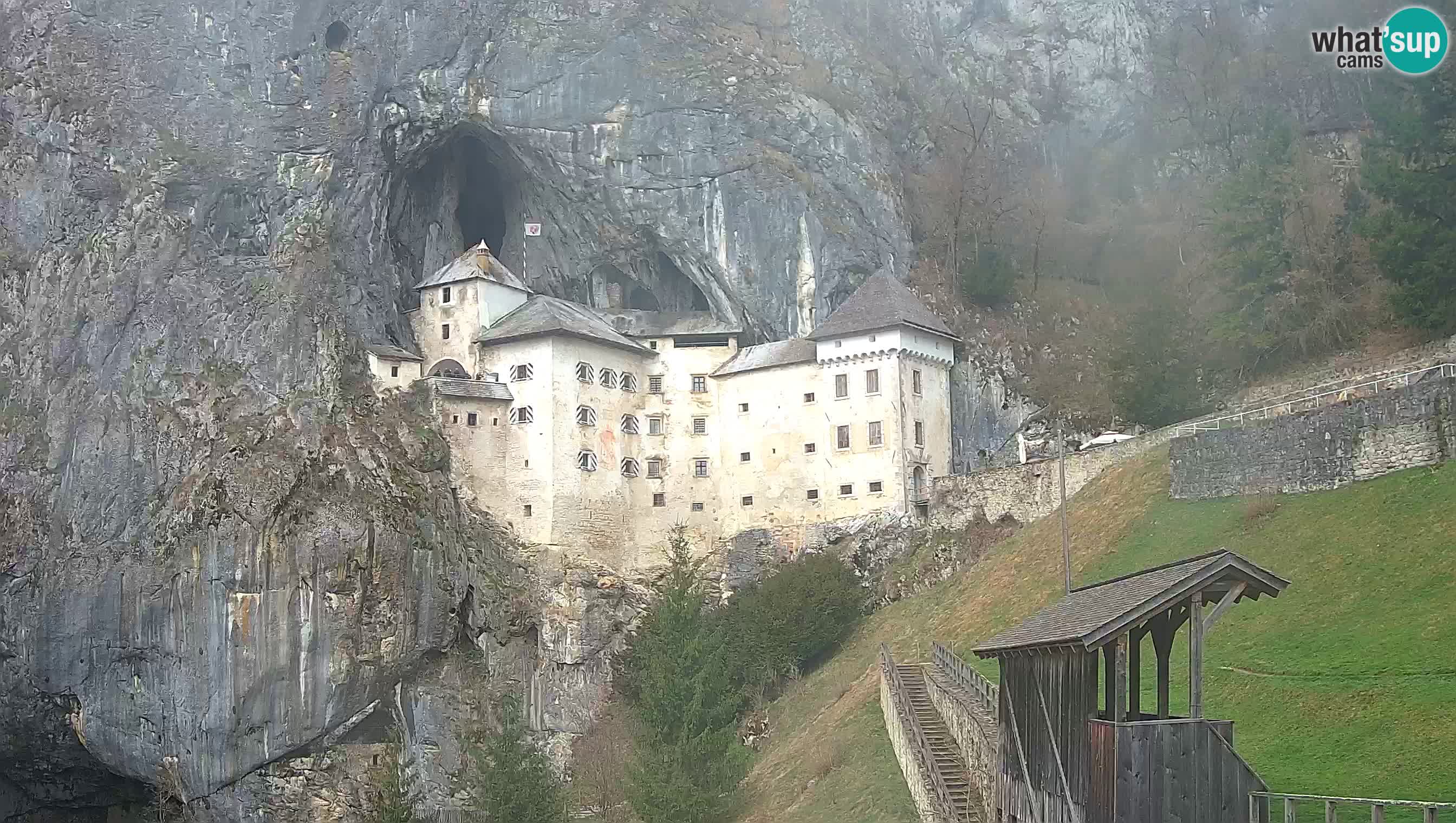 Camera en vivo Castillo de Predjama – Postojna – Eslovenia