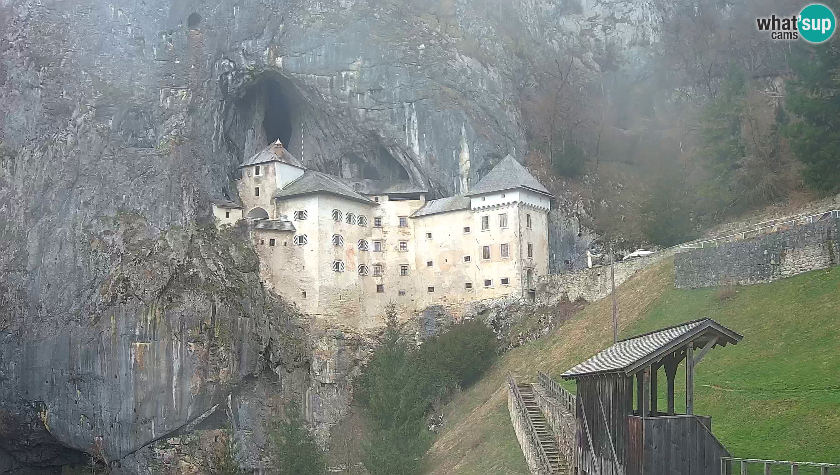 Live Webcam Castello di Predjama – Postumia – Slovenia