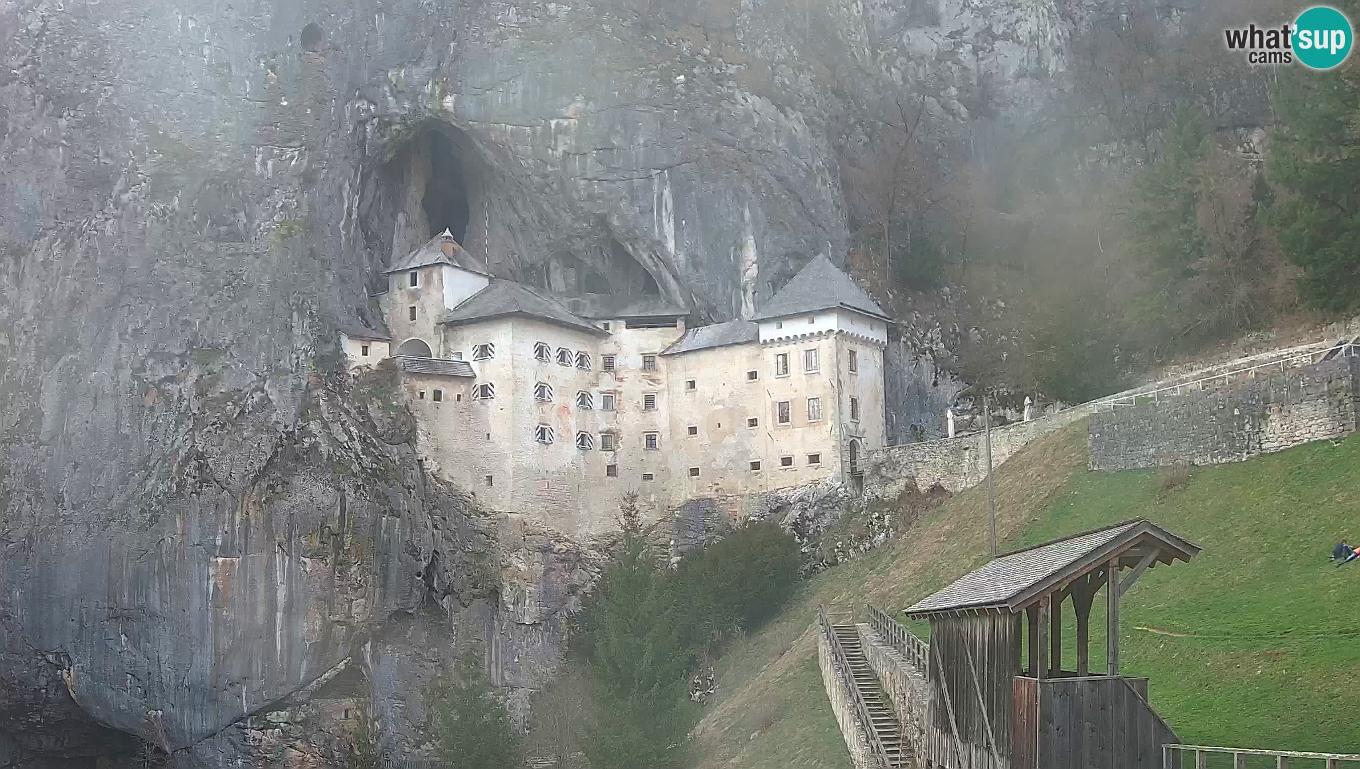 Live Webcam Castello di Predjama – Postumia – Slovenia