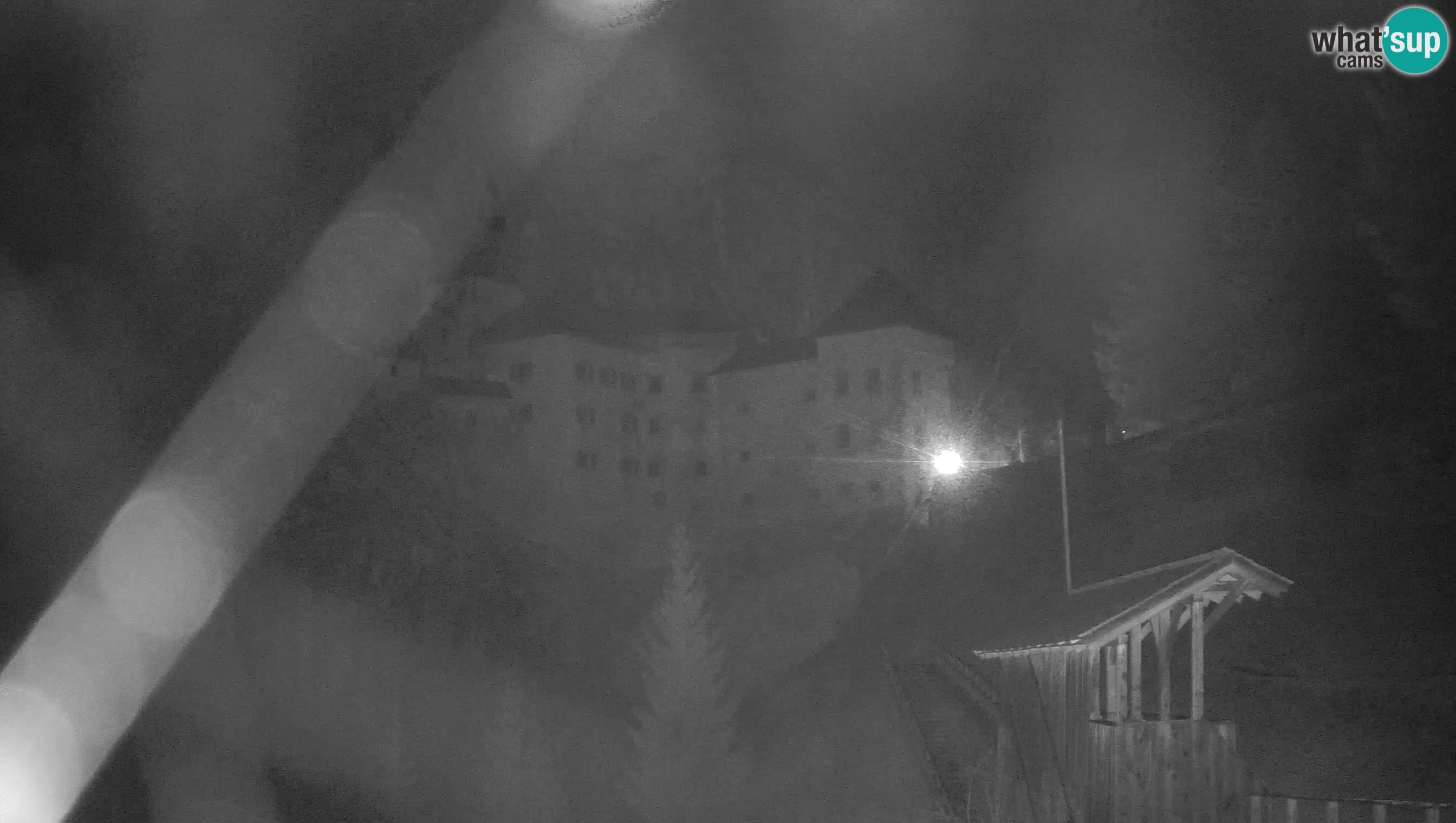 Live Webcam Höhlenburg Predjama – Postojna – Slowenien