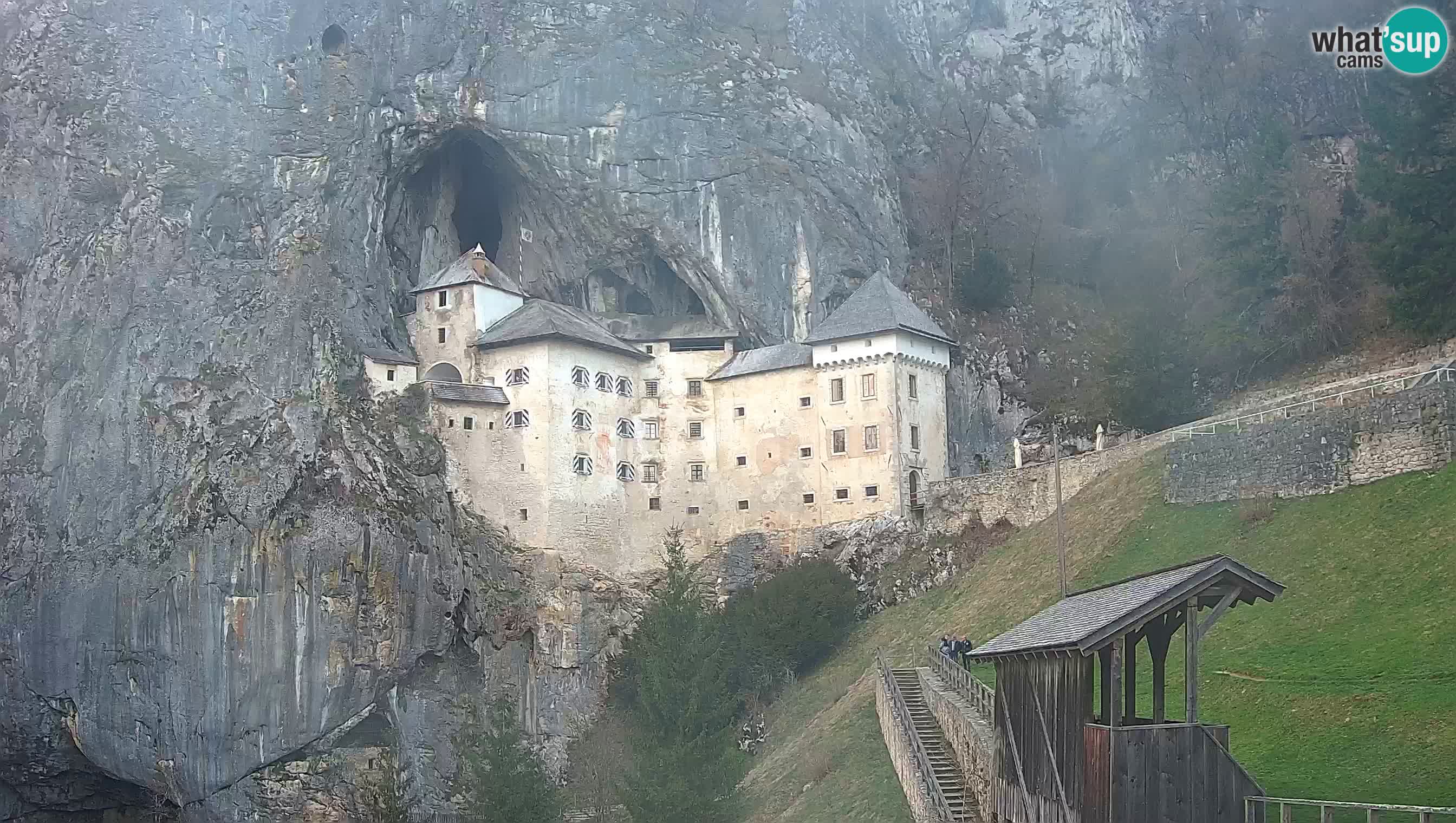 Live Webcam Predjamski grad – Predjama Castle – Postojna – Slovenia