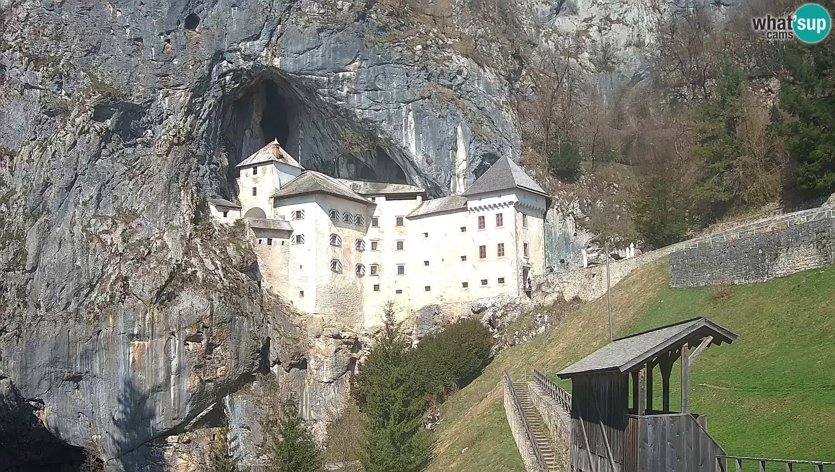 Live Webcam Predjamski grad – Predjama Castle – Postojna – Slovenia