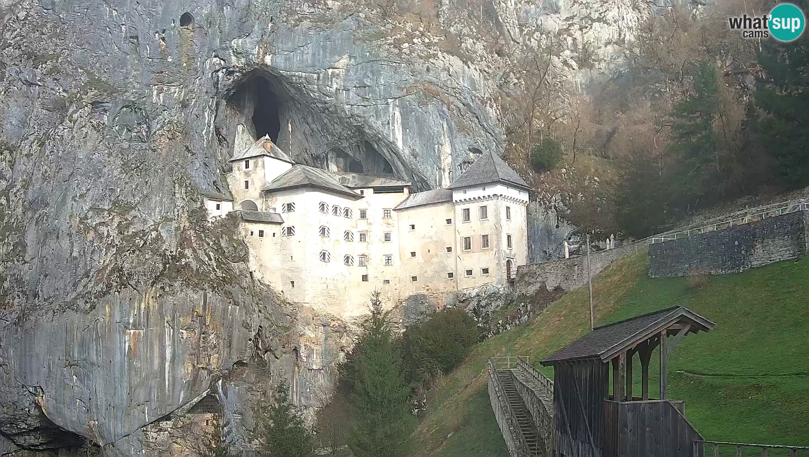 Live Webcam Predjamski grad – Predjama Castle – Postojna – Slovenia