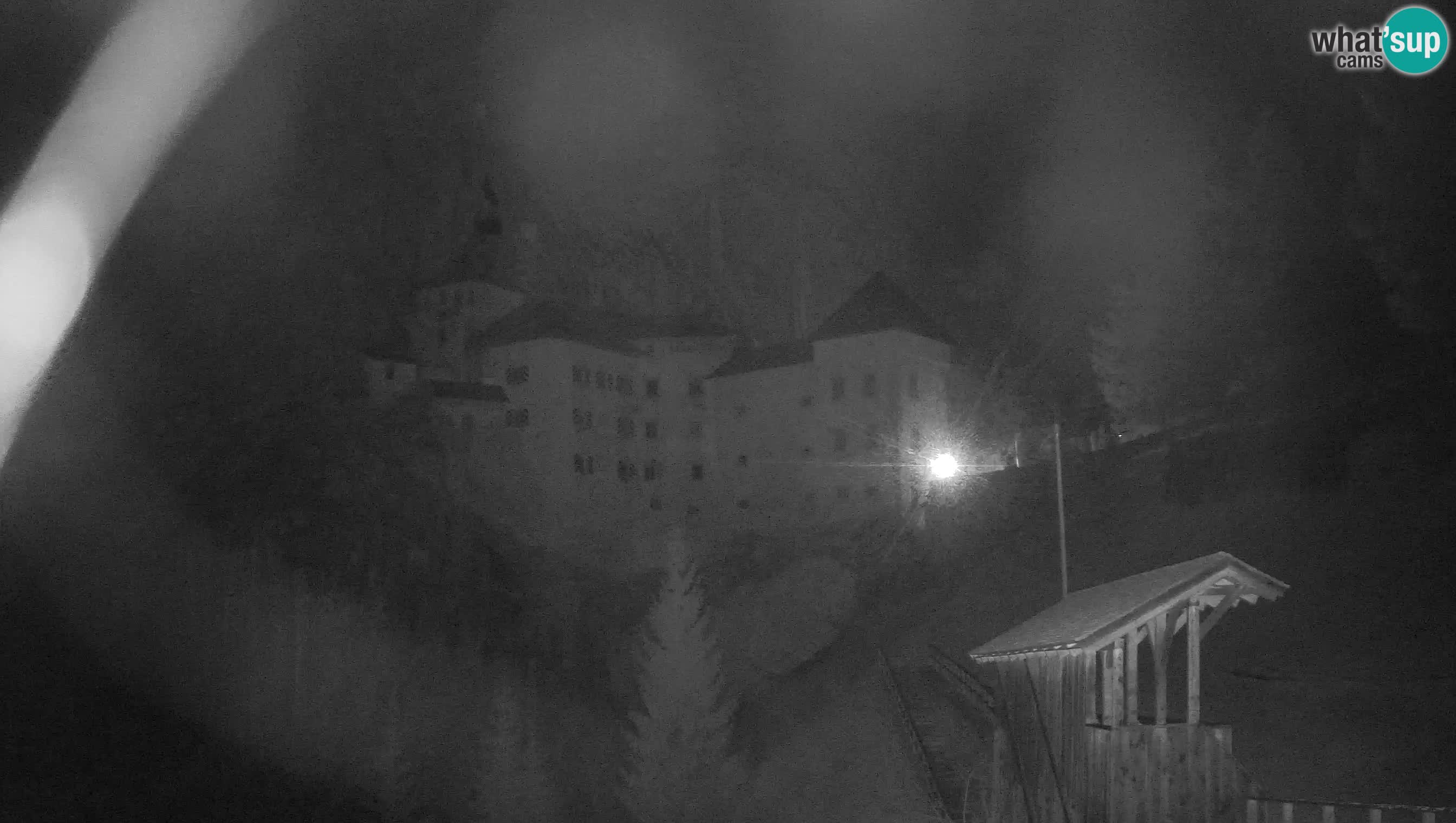 Live Webcam Grad Predjama – Château de Predjama – Postojna – Slovénie