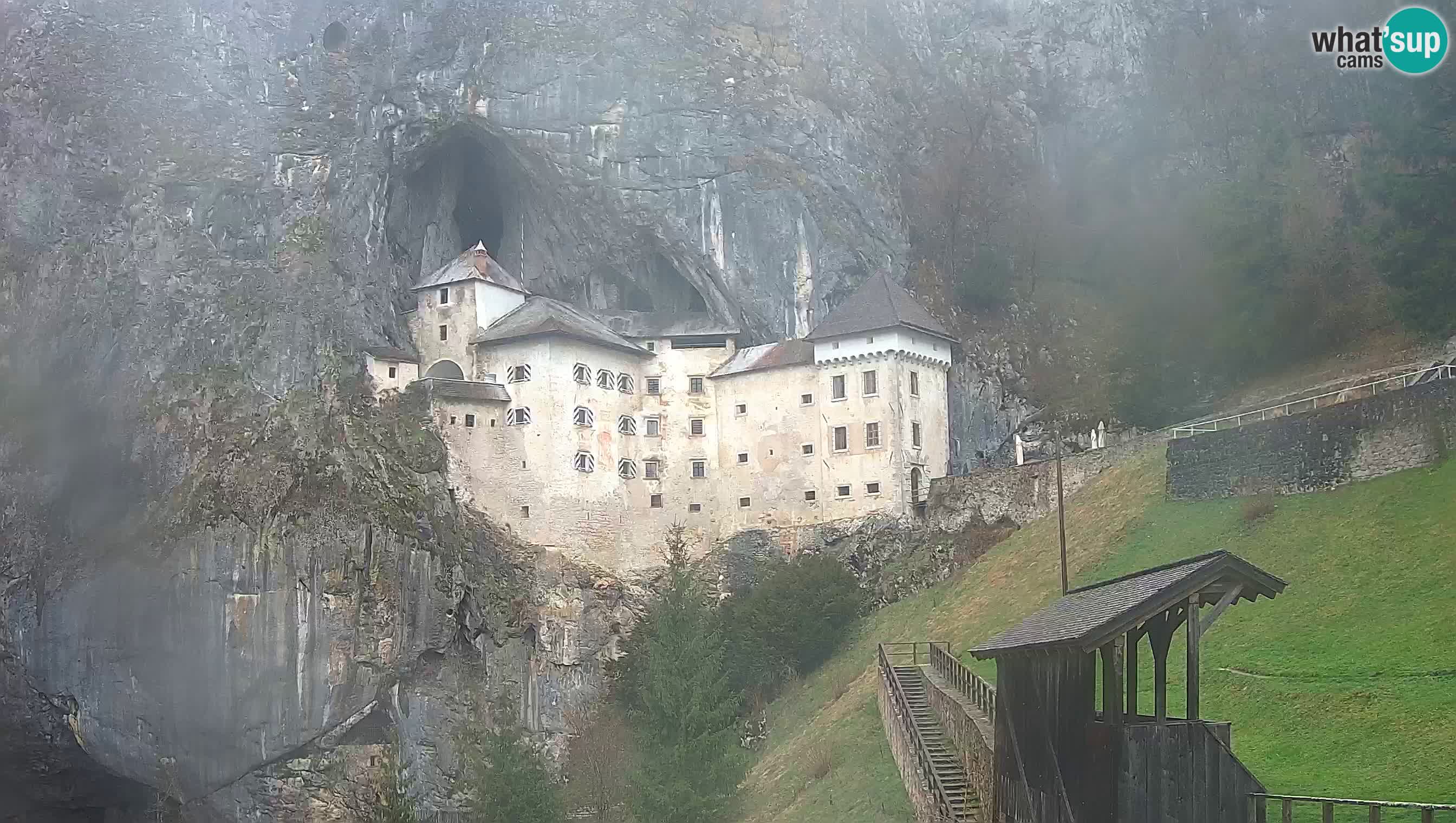 Live Webcam Castello di Predjama – Postumia – Slovenia
