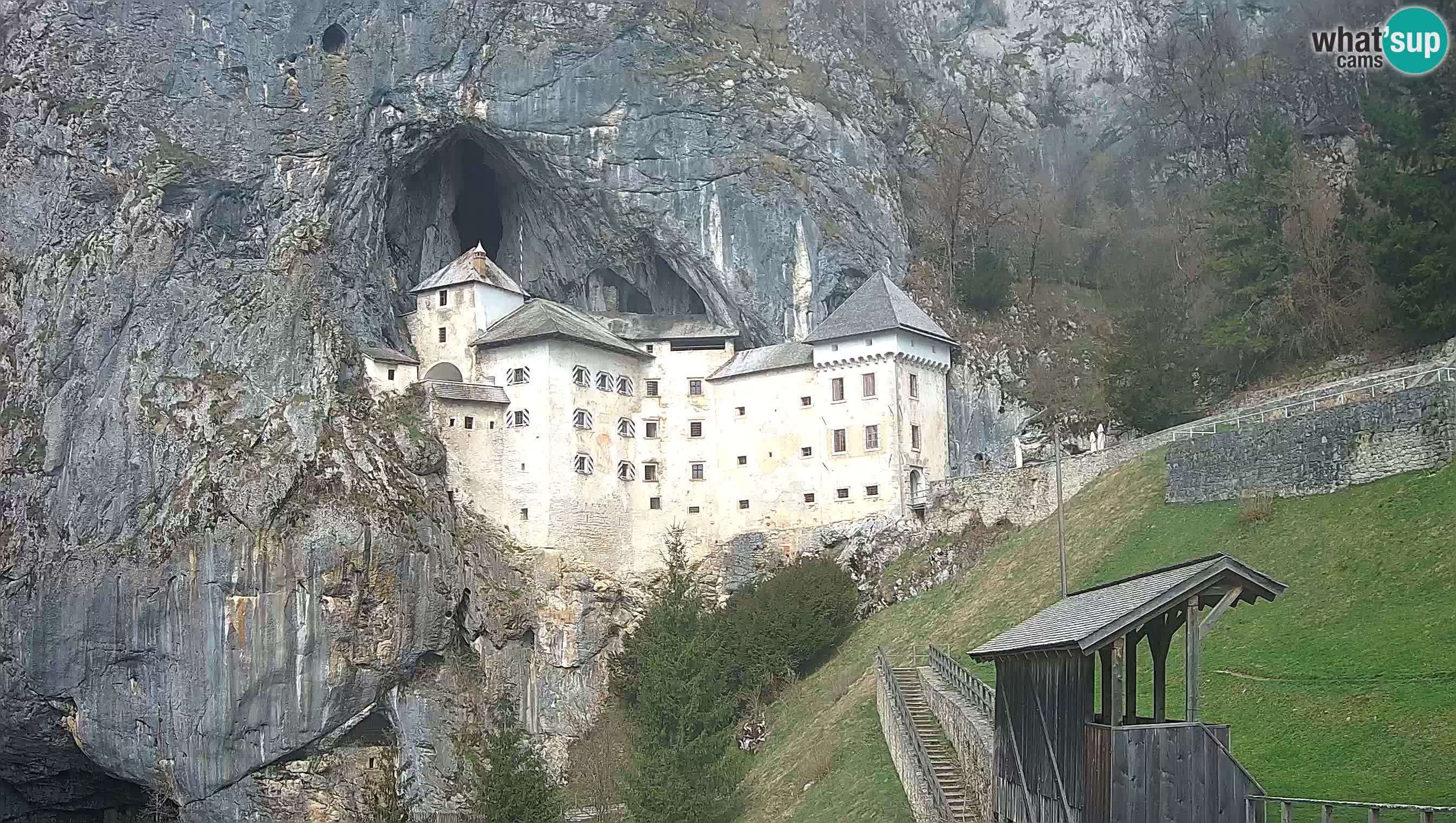 Live Webcam Castello di Predjama – Postumia – Slovenia