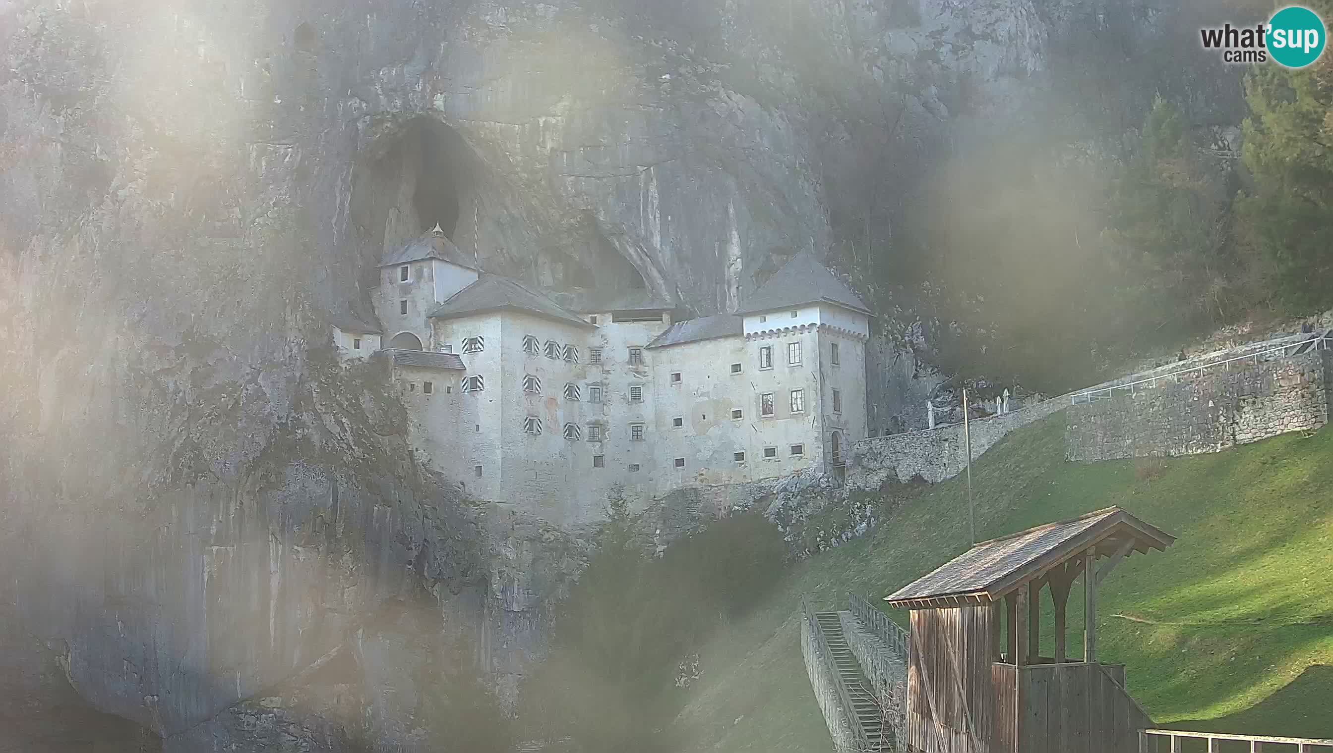 Live Webcam Castello di Predjama – Postumia – Slovenia