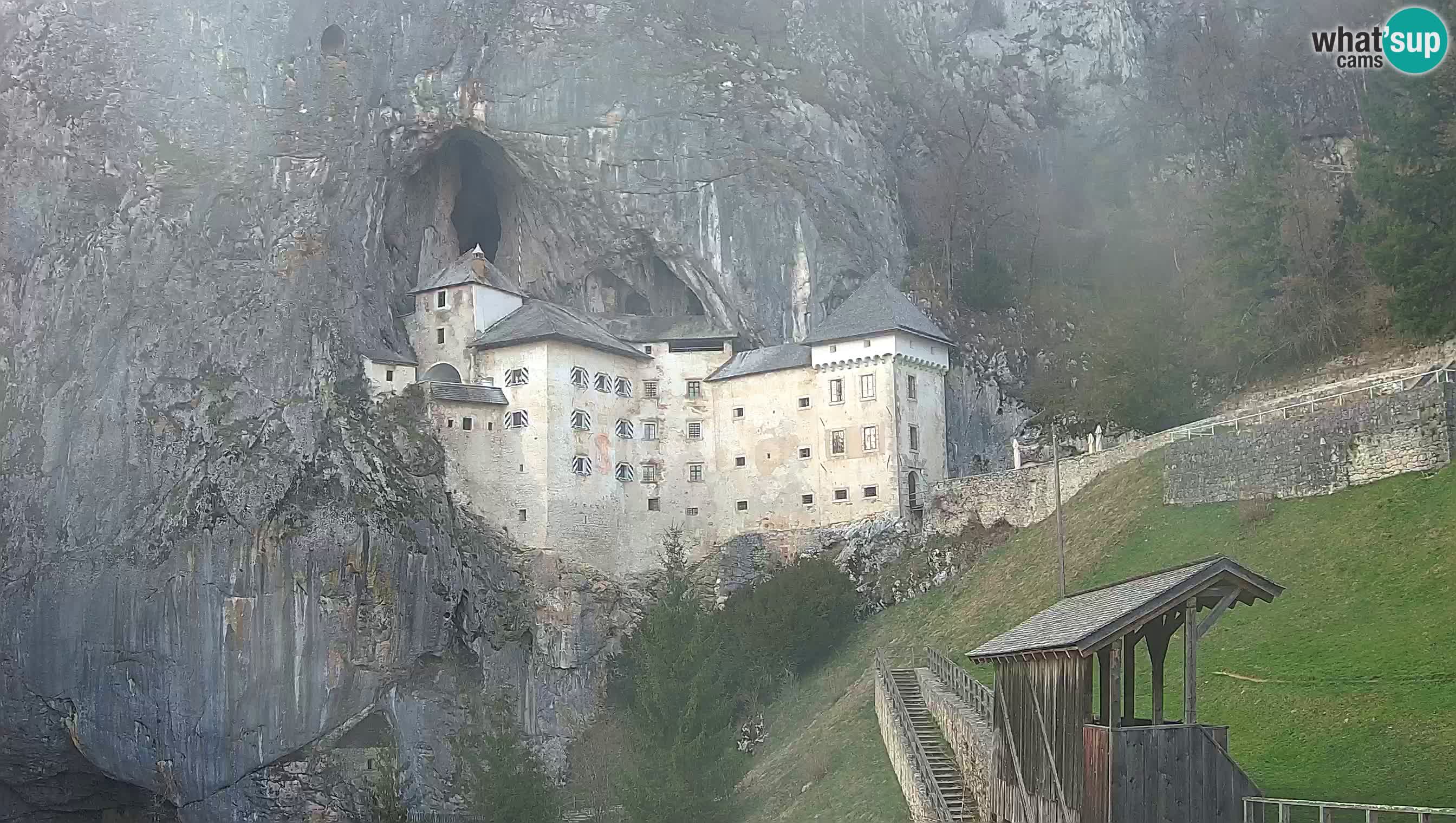 Live Webcam Predjamski grad – Predjama Castle – Postojna – Slovenia