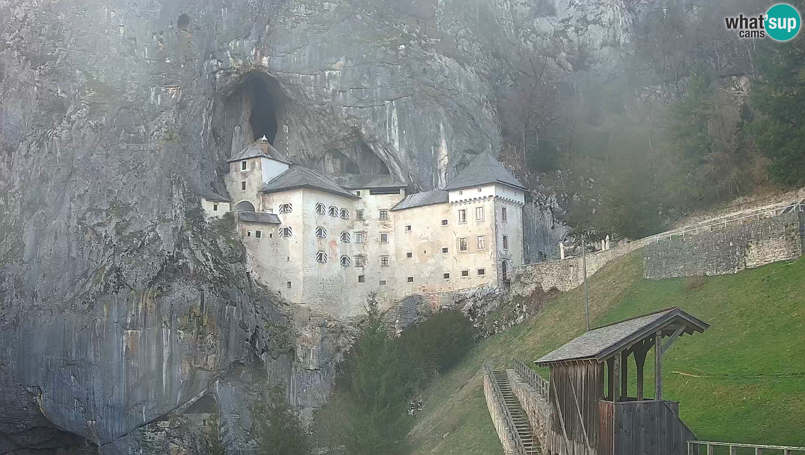 Live Webcam Predjamski grad – Predjama Castle – Postojna – Slovenia
