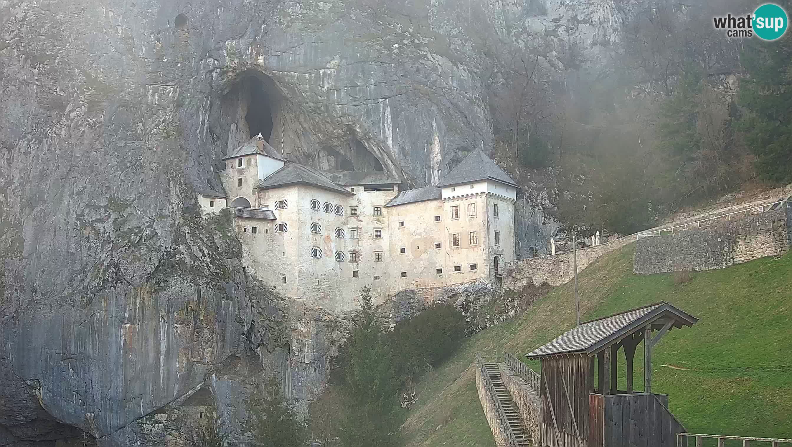 Live Webcam Predjamski grad – Predjama Castle – Postojna – Slovenia