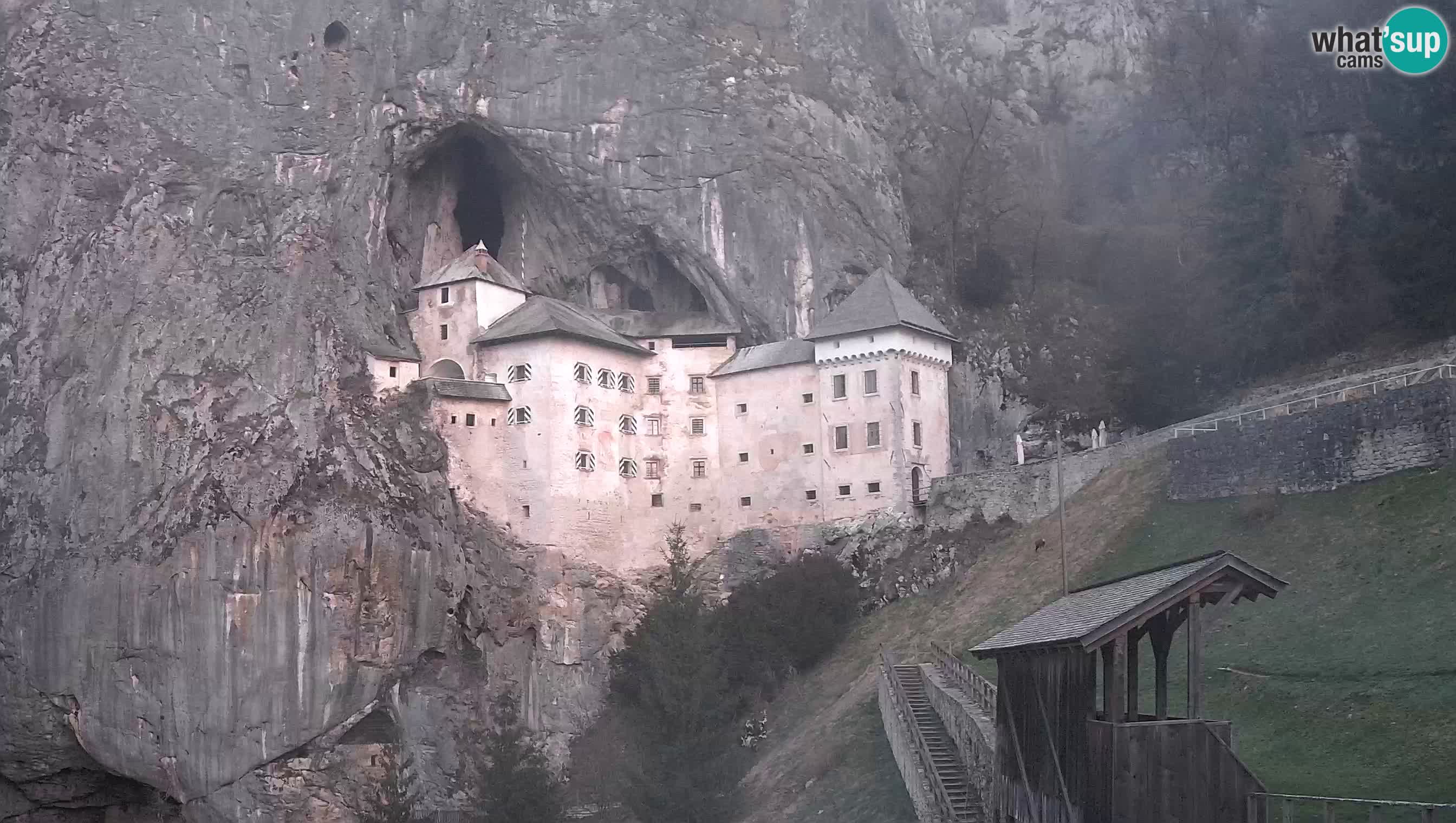 Live Webcam Predjamski grad – Predjama Castle – Postojna – Slovenia