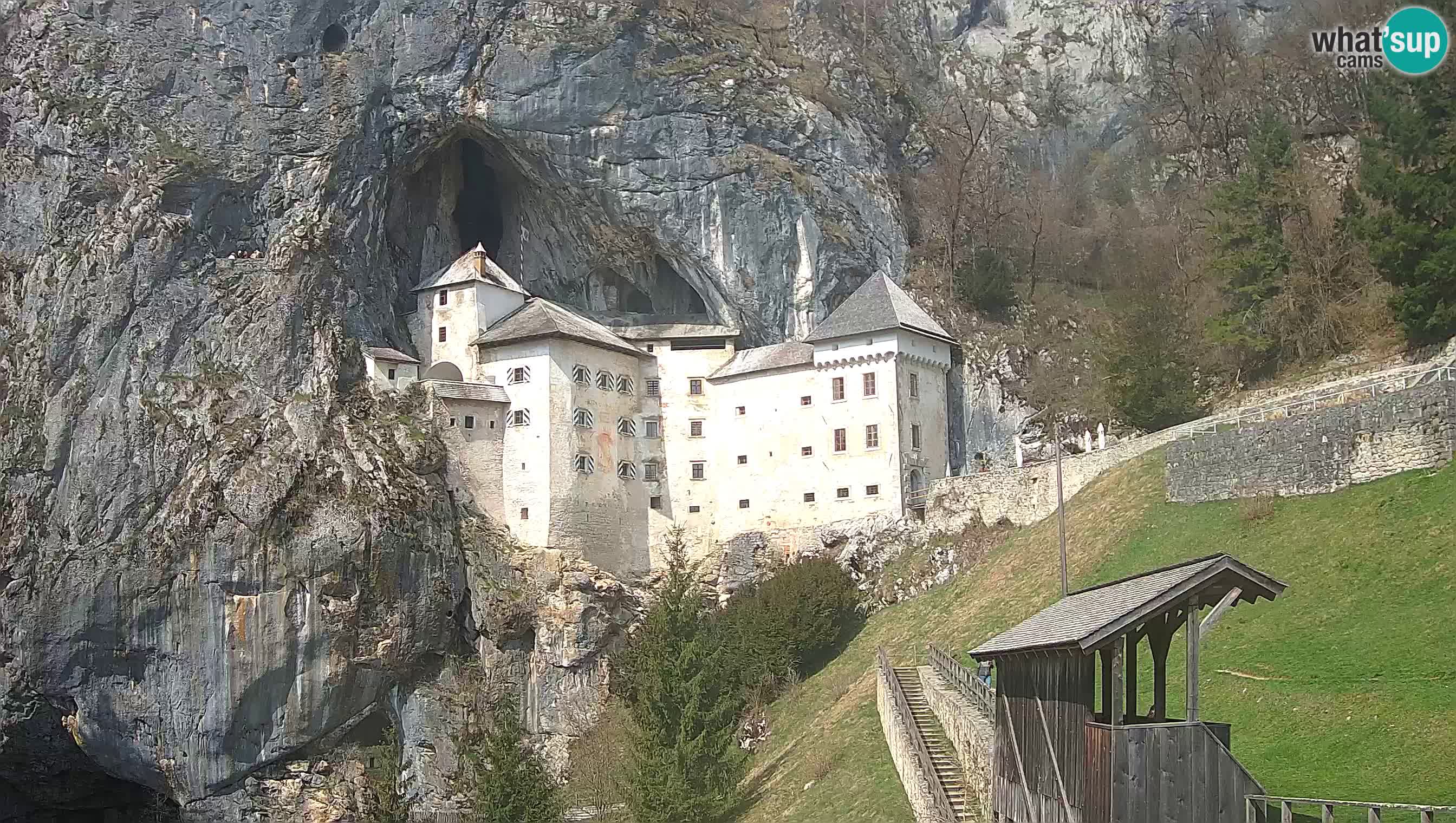 Live Webcam Predjamski grad – Predjama Castle – Postojna – Slovenia