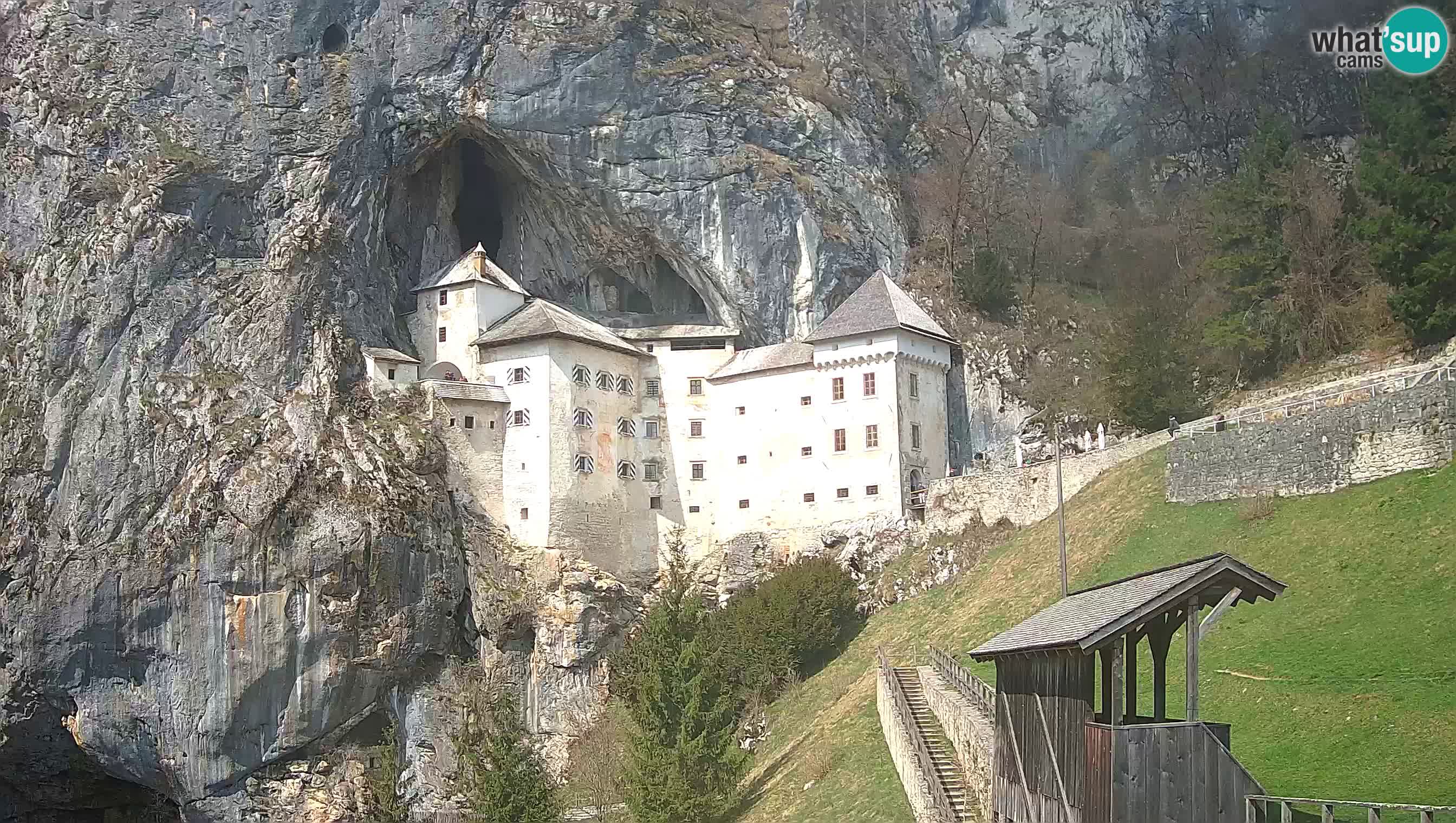 Live Webcam Predjamski grad – Predjama Castle – Postojna – Slovenia