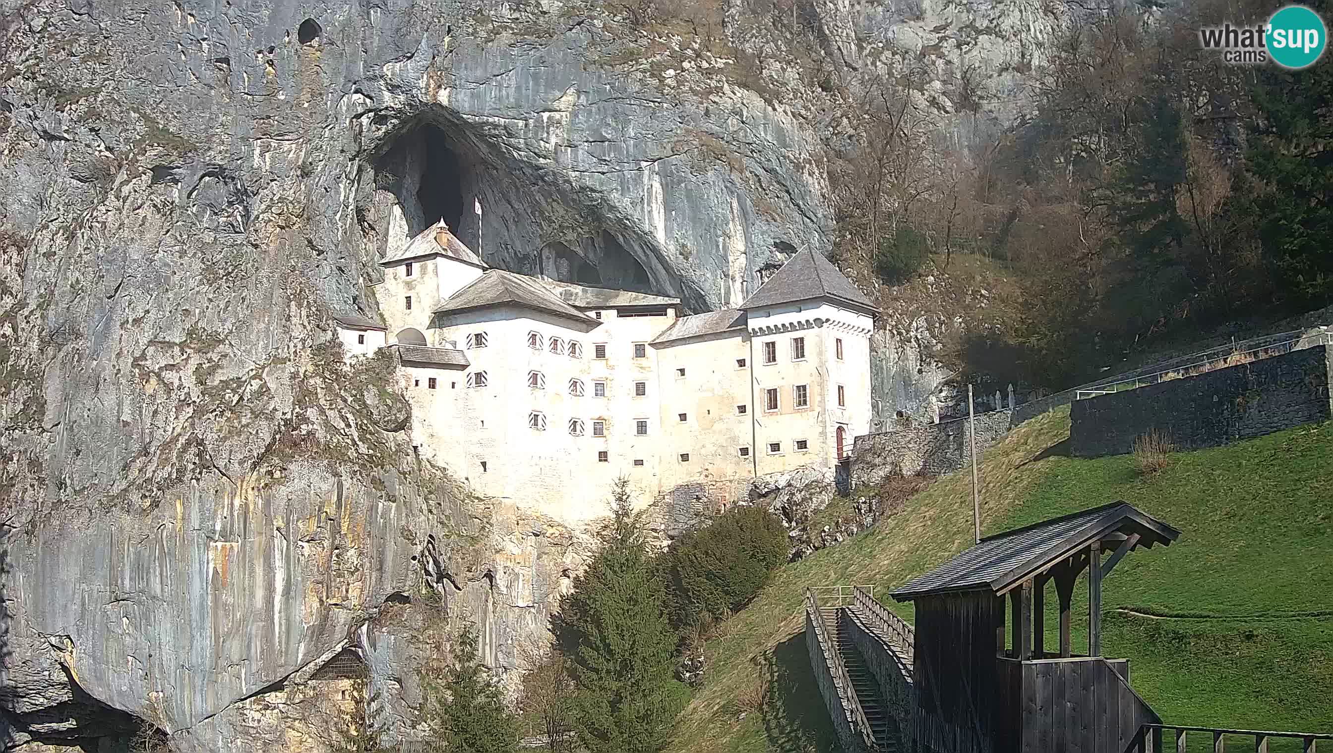 Live Webcam Predjamski grad – Predjama Castle – Postojna – Slovenia