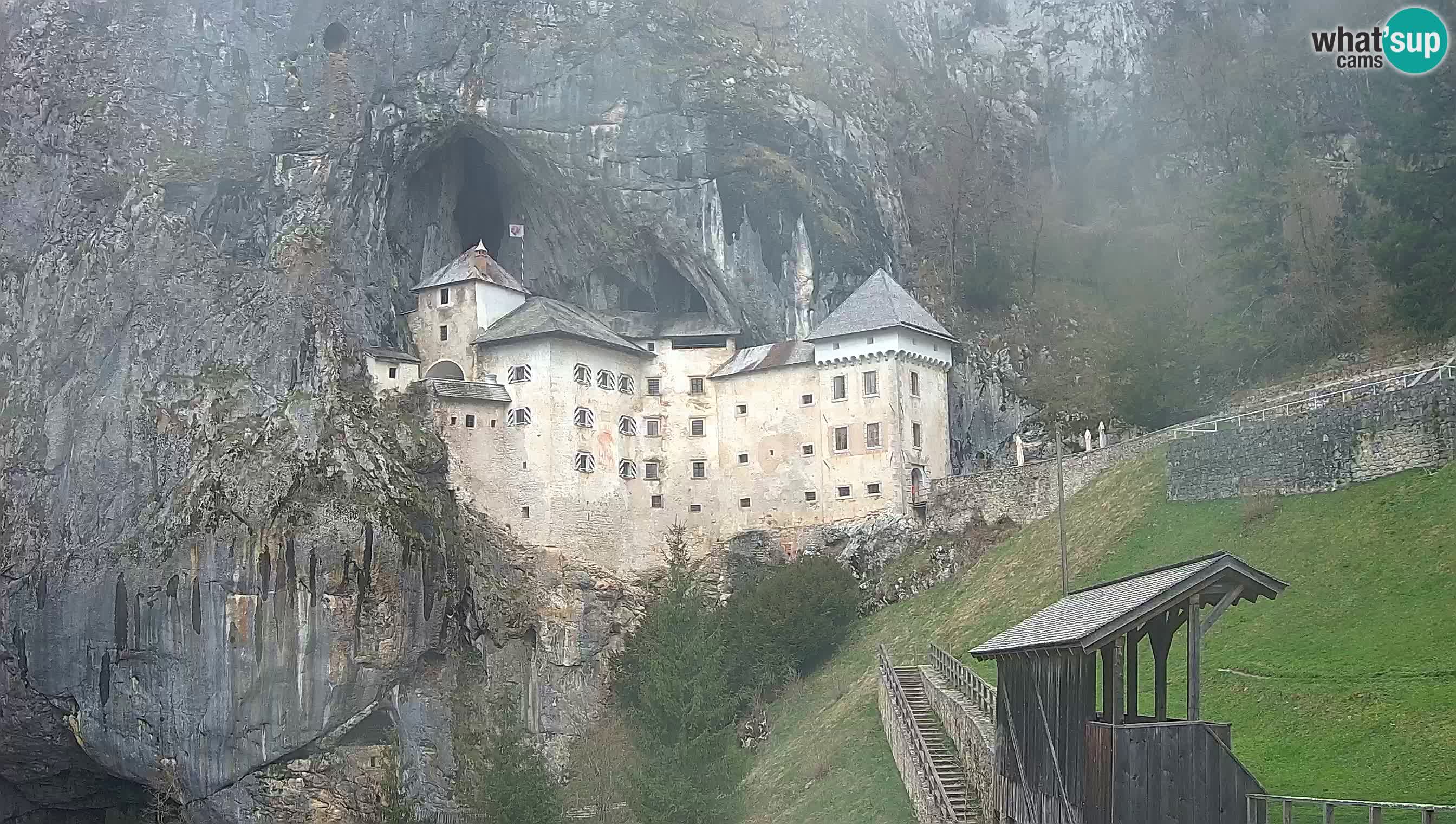 Live Webcam Predjamski grad – Predjama Castle – Postojna – Slovenia