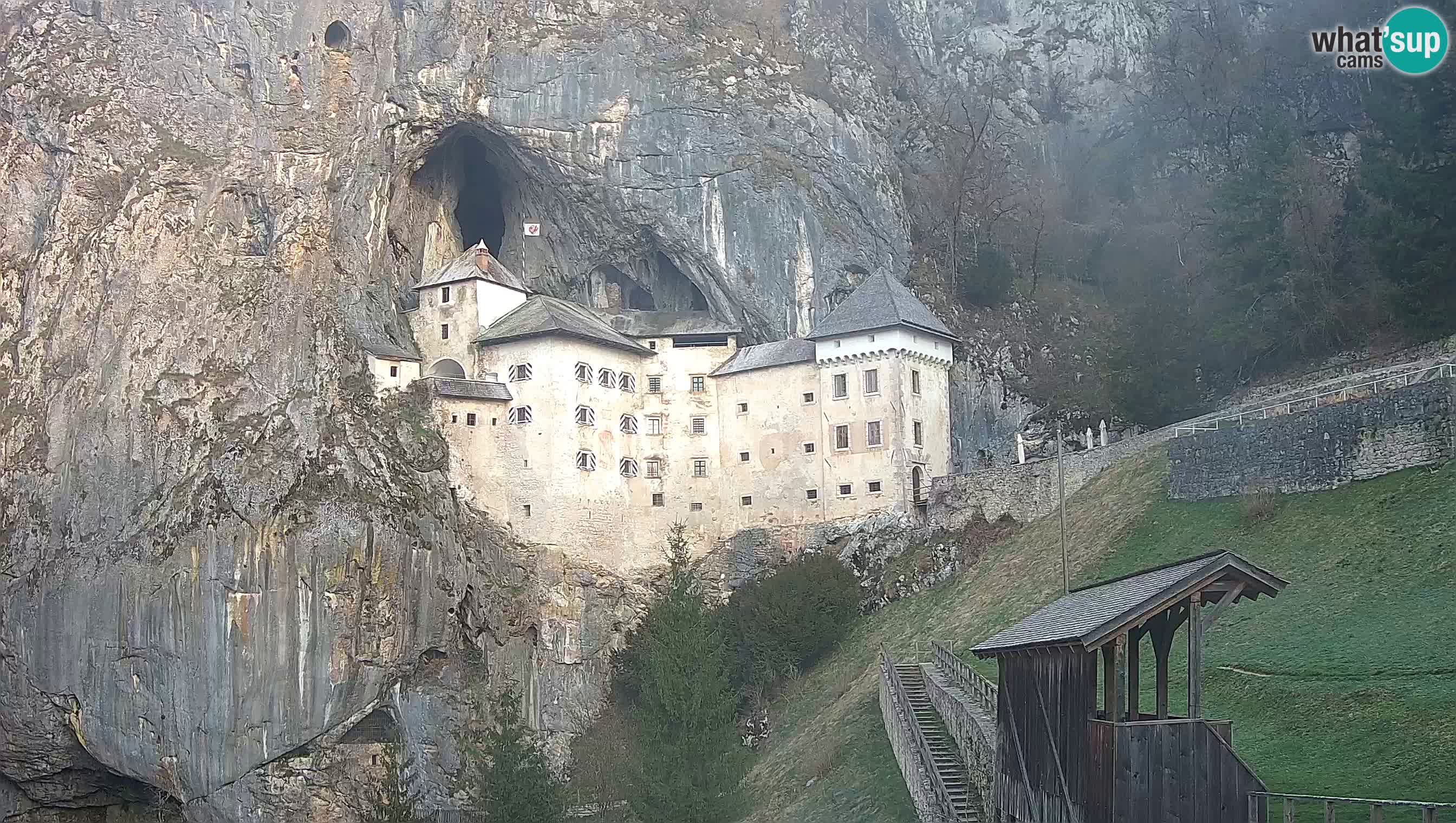 Live Webcam Castello di Predjama – Postumia – Slovenia