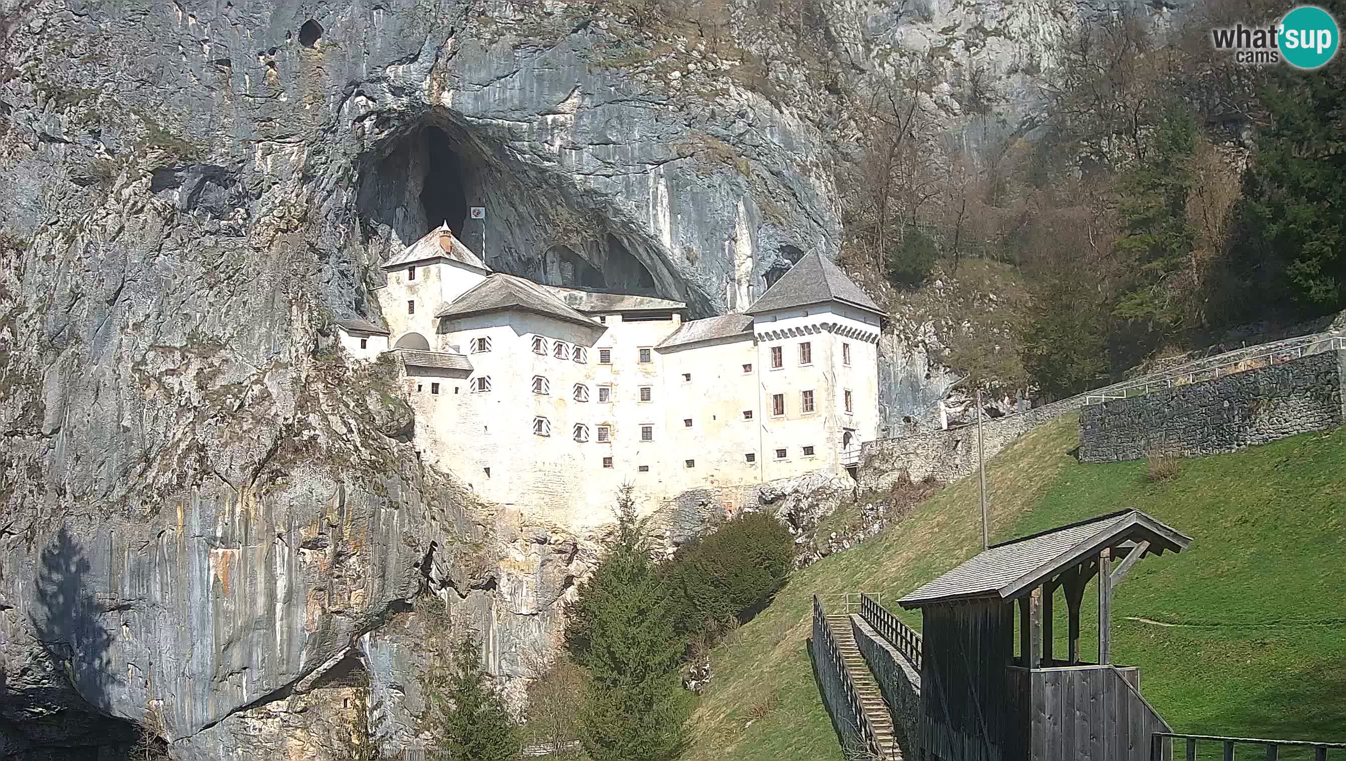 Live Webcam Castello di Predjama – Postumia – Slovenia