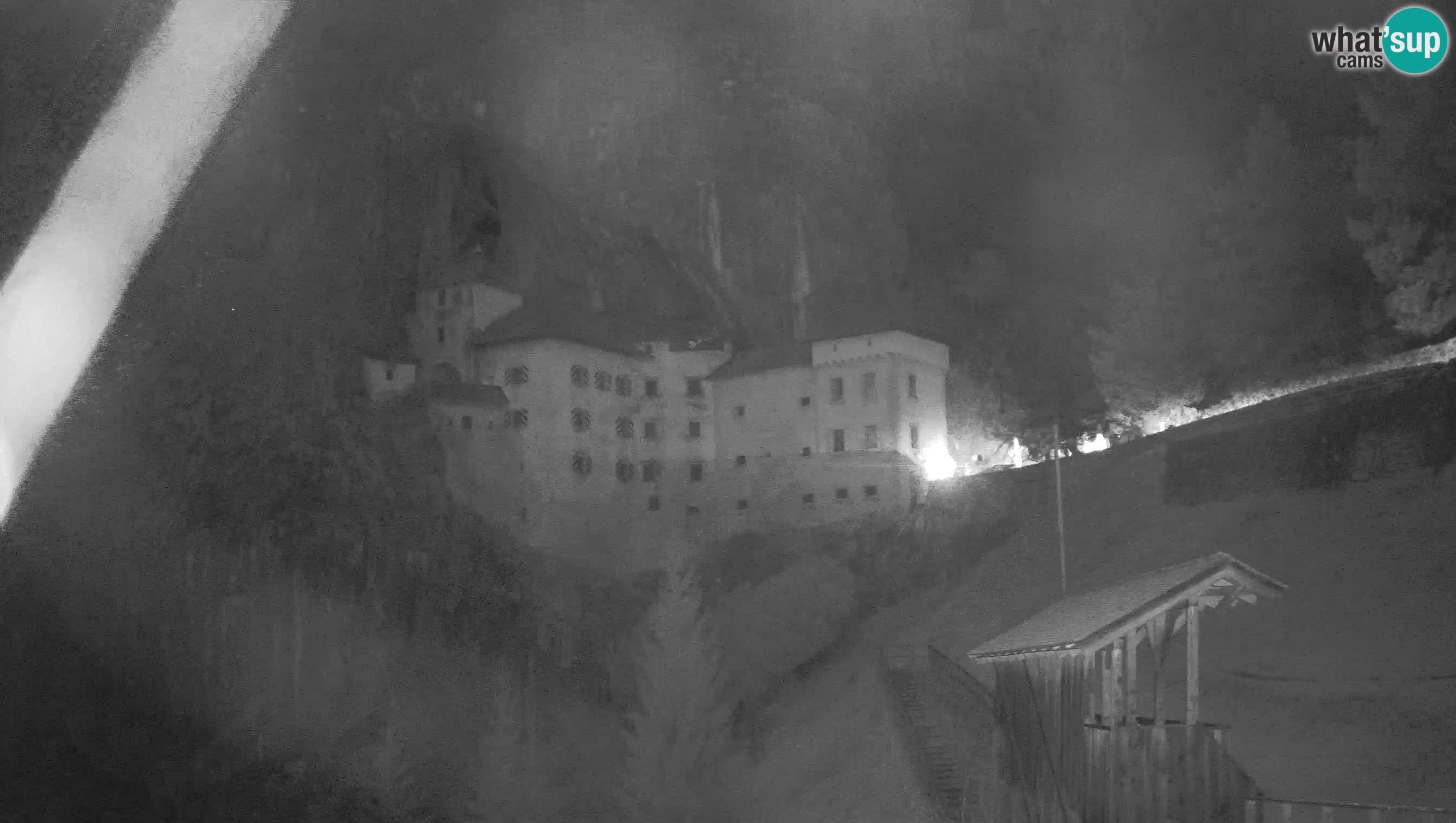 Live Webcam Grad Predjama – Château de Predjama – Postojna – Slovénie