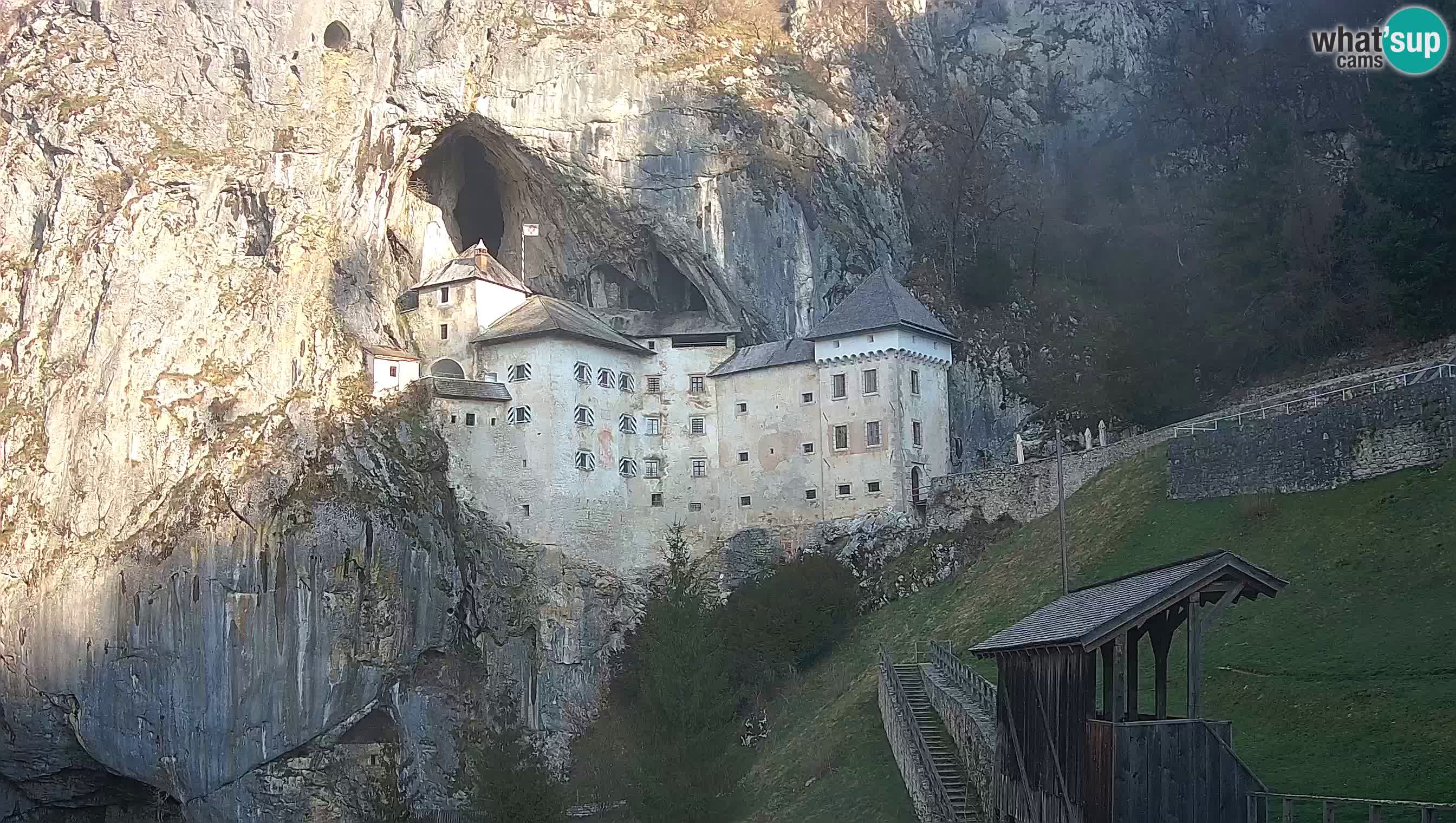 Live Webcam Predjamski grad – Predjama Castle – Postojna – Slovenia