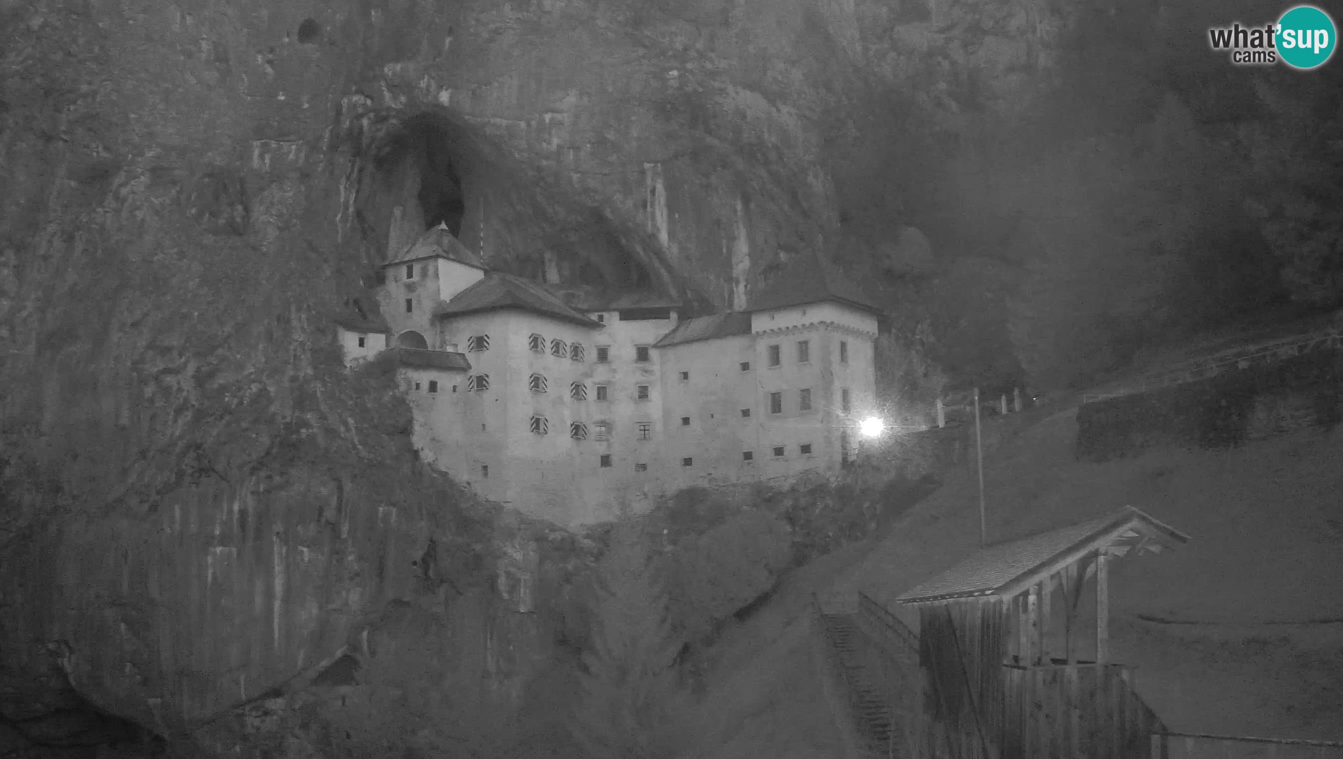 Live Webcam Predjamski grad – Predjama Castle – Postojna – Slovenia