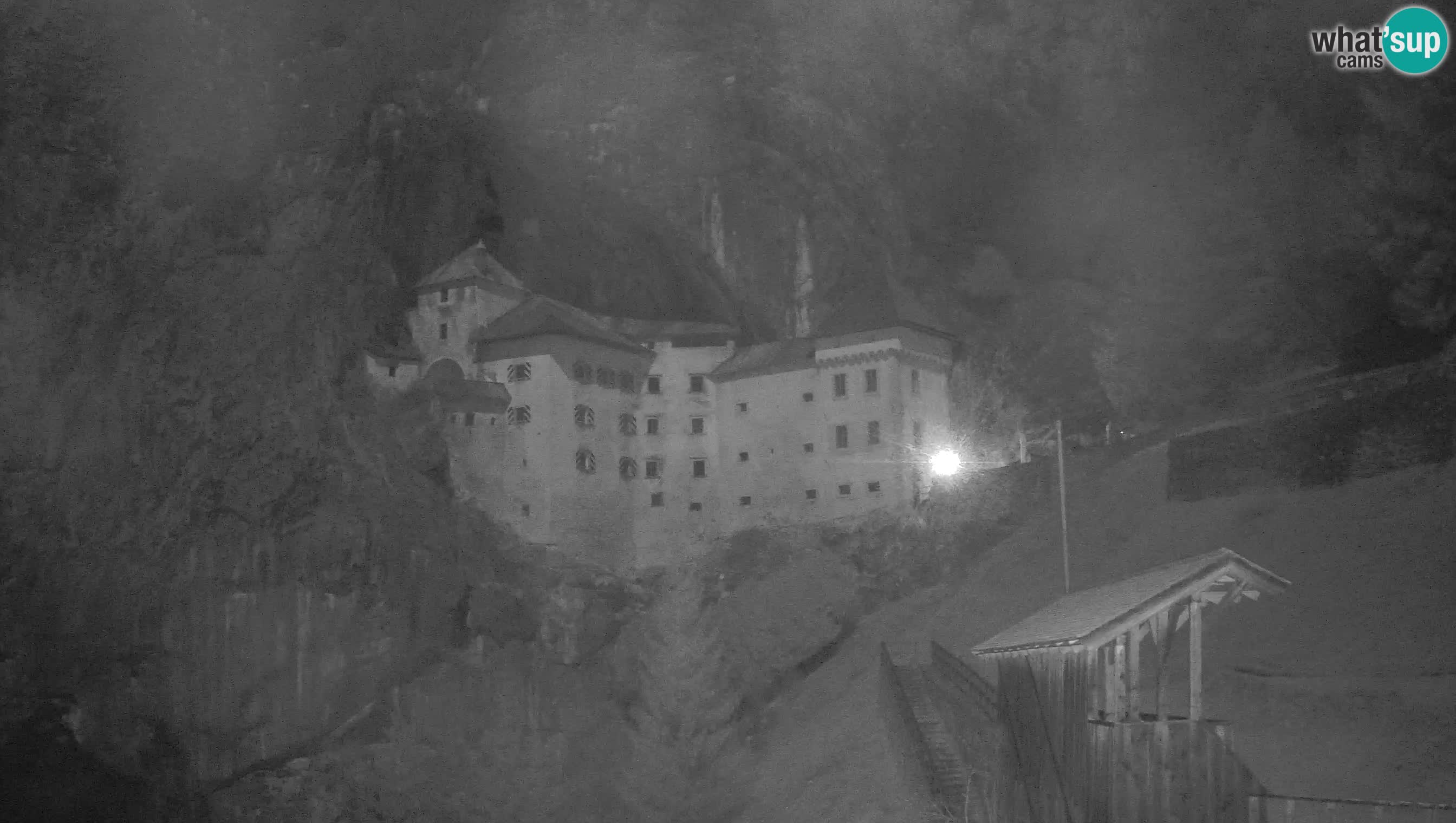 Live Webcam Höhlenburg Predjama – Postojna – Slowenien