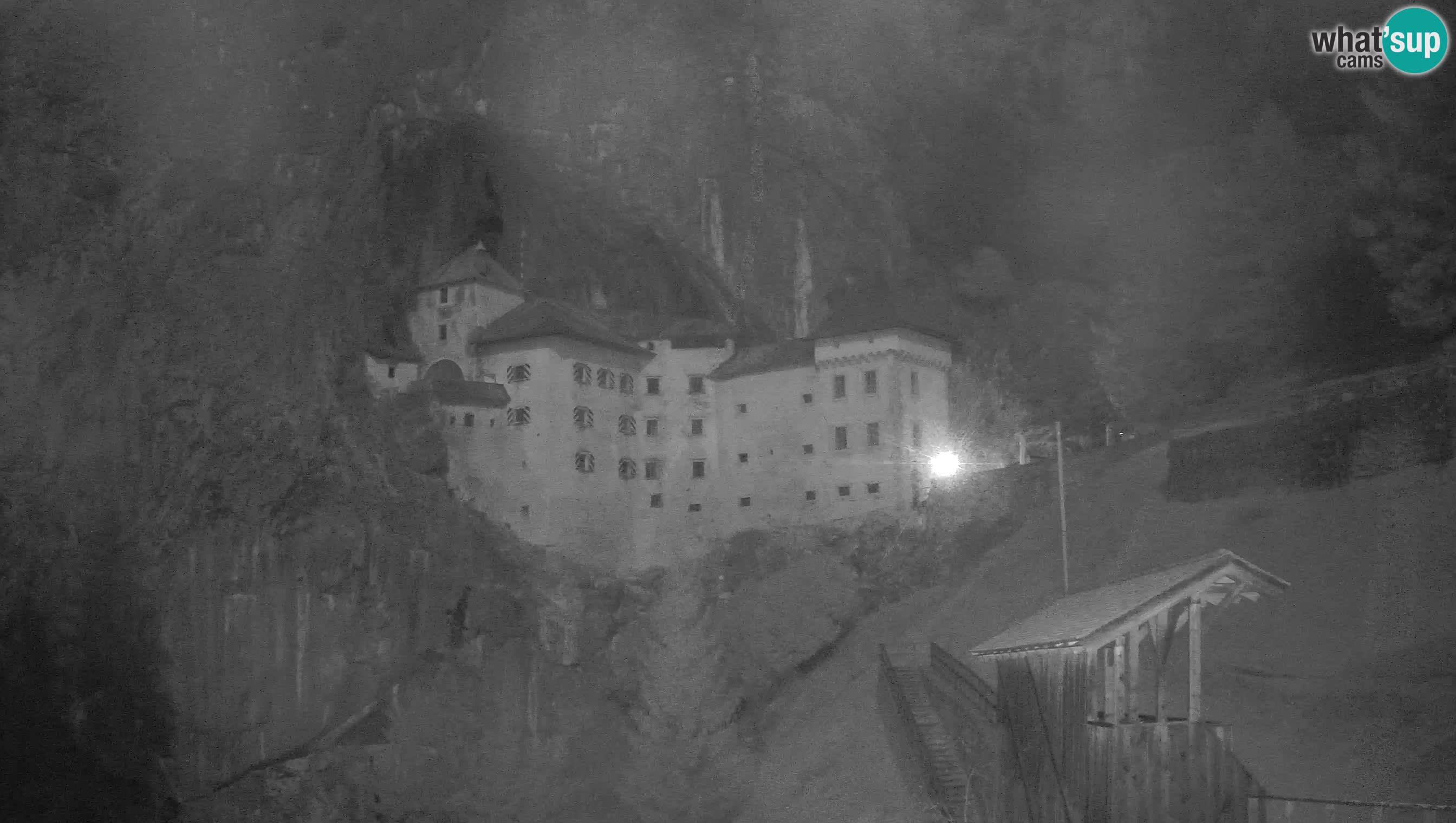 Live Webcam Grad Predjama – Château de Predjama – Postojna – Slovénie