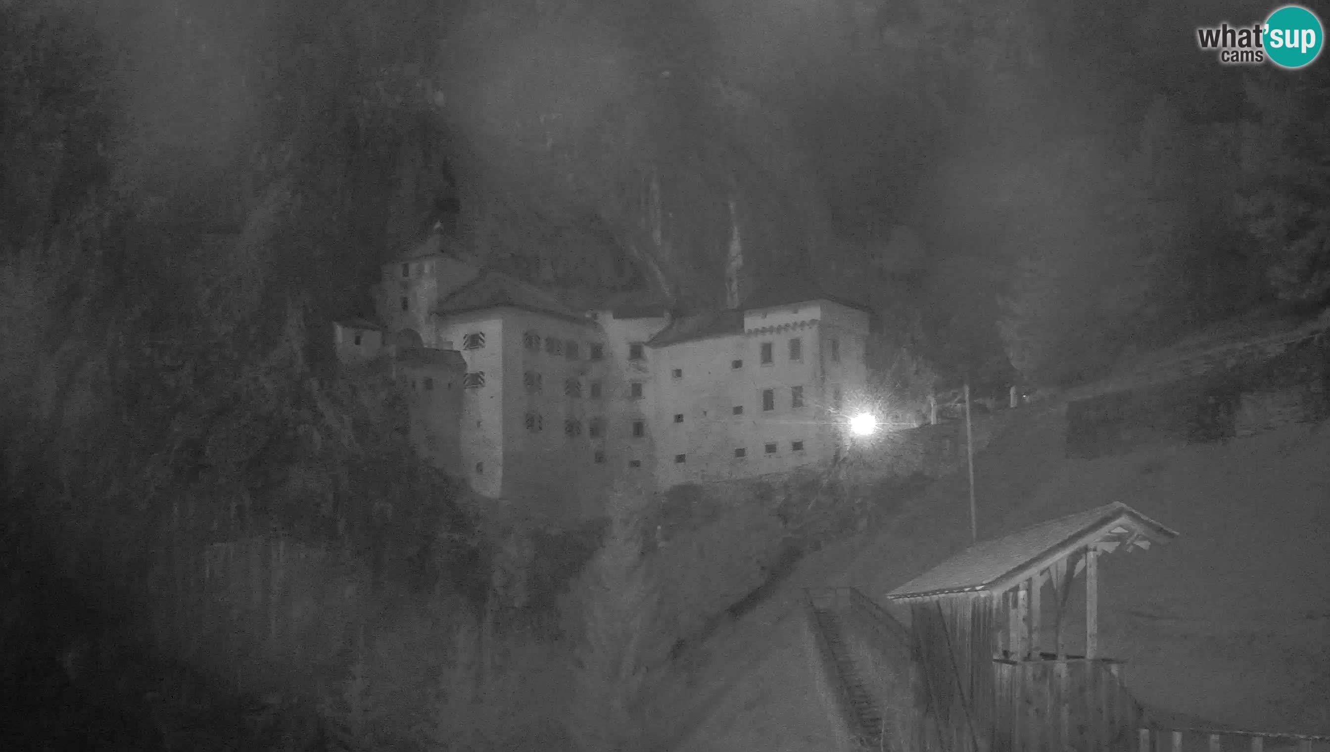 Live Webcam Höhlenburg Predjama – Postojna – Slowenien