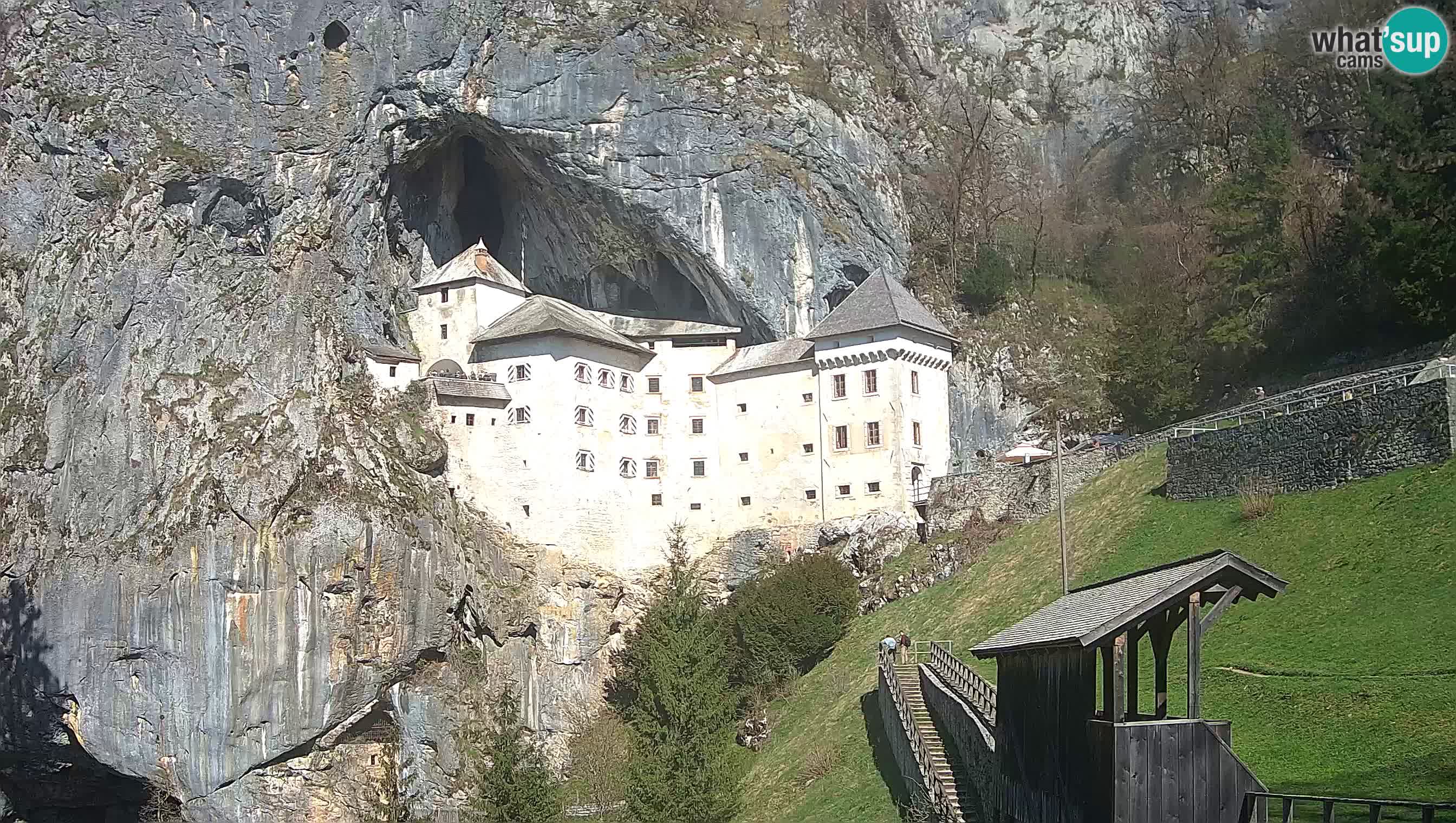 Web kamera Predjamski dvorac – Postojna – Slovenija