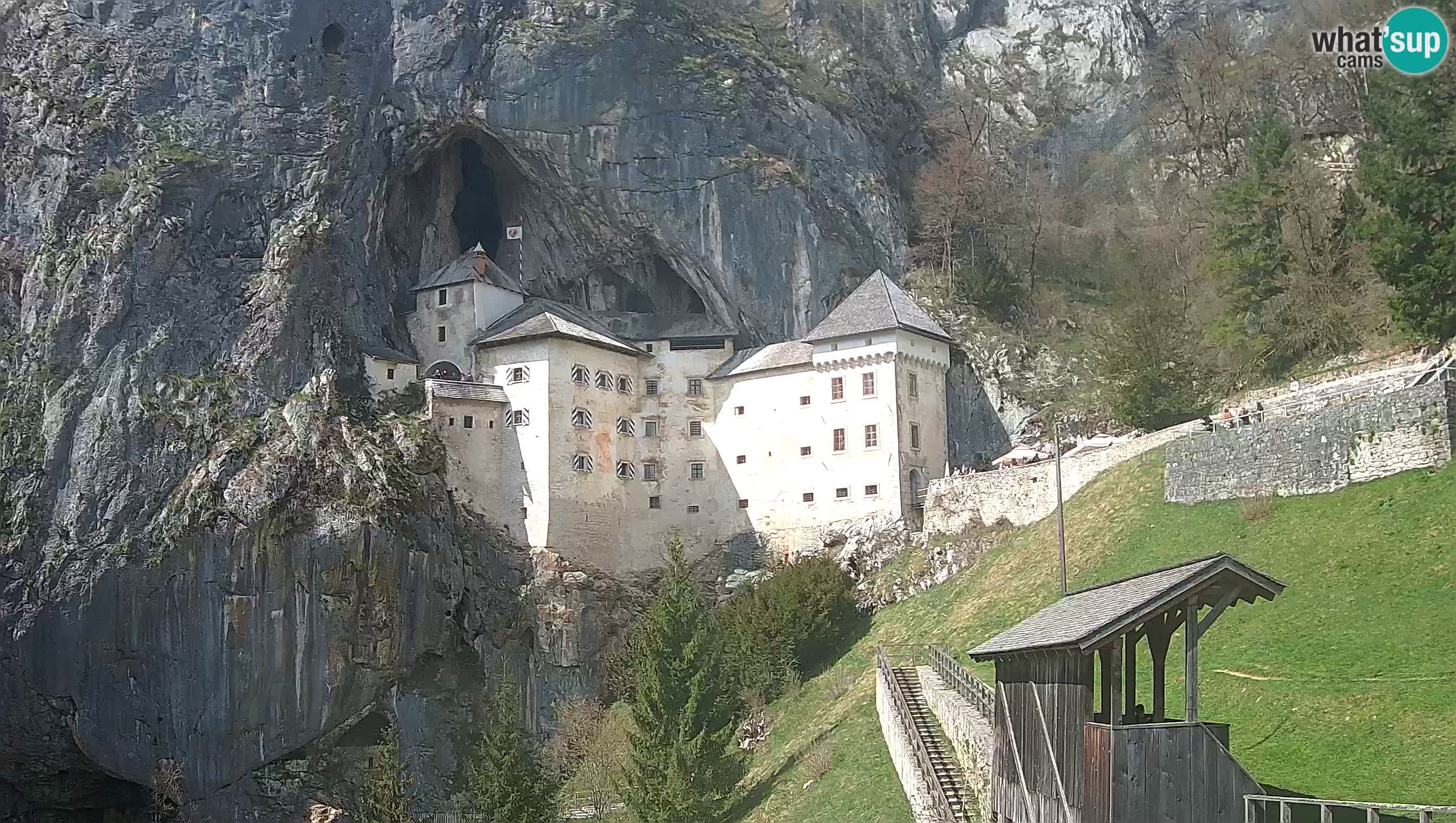 Camera en vivo Castillo de Predjama – Postojna – Eslovenia