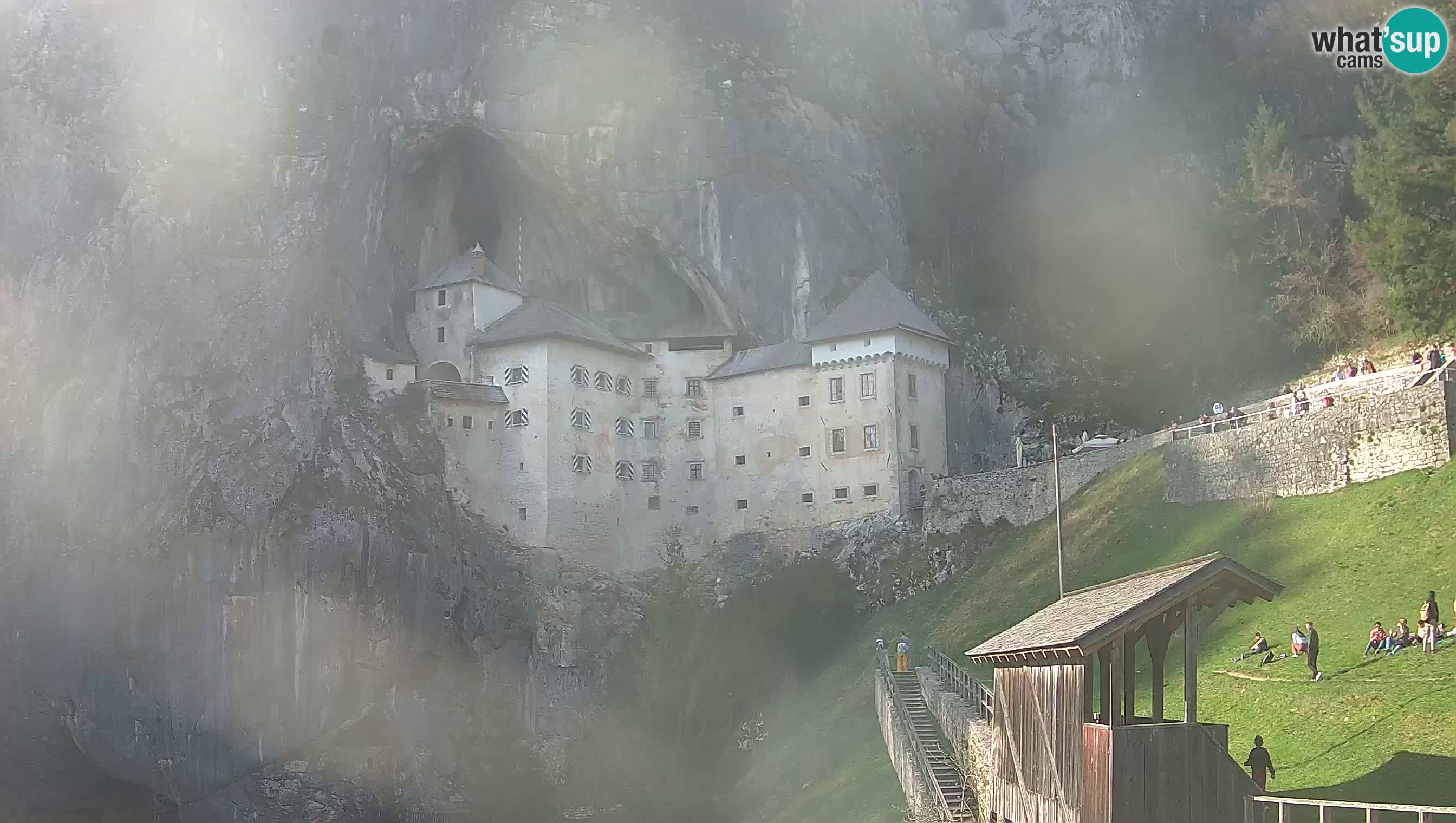 Live Webcam Grad Predjama – Château de Predjama – Postojna – Slovénie