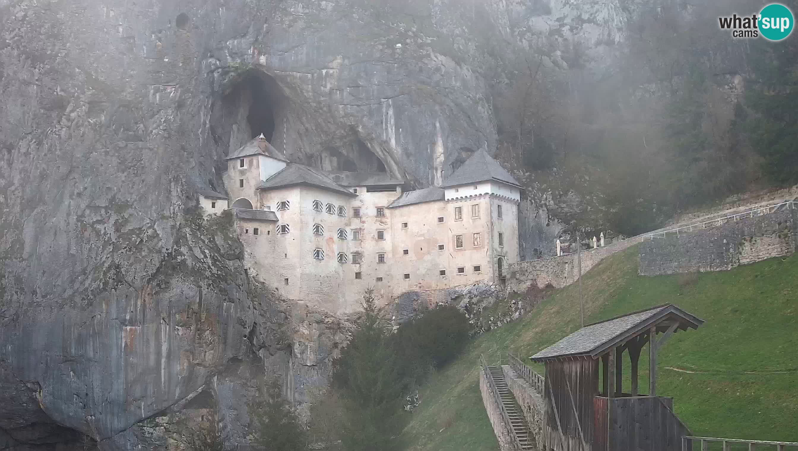 Live Webcam Castello di Predjama – Postumia – Slovenia