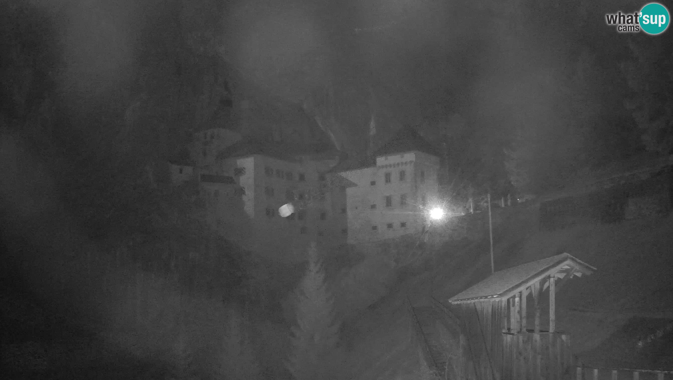 Live Webcam Grad Predjama – Château de Predjama – Postojna – Slovénie