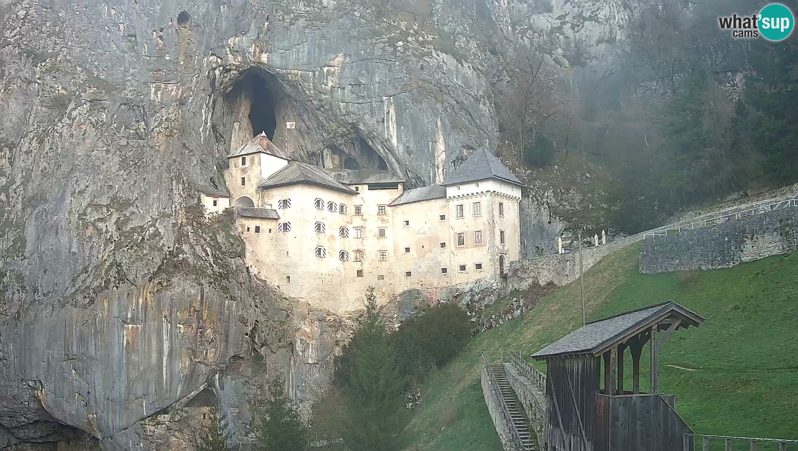 Live Webcam Castello di Predjama – Postumia – Slovenia